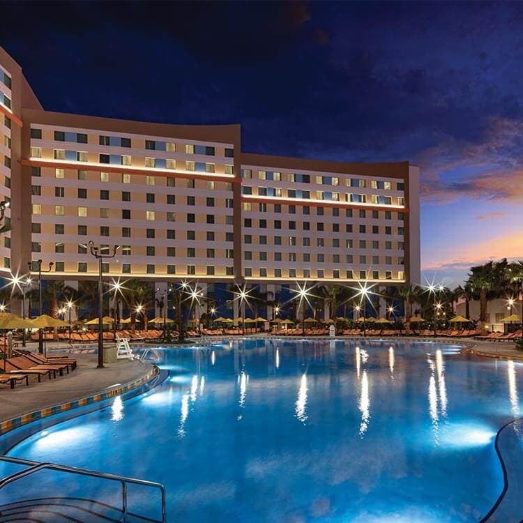 Dockside Hotel - Image 1