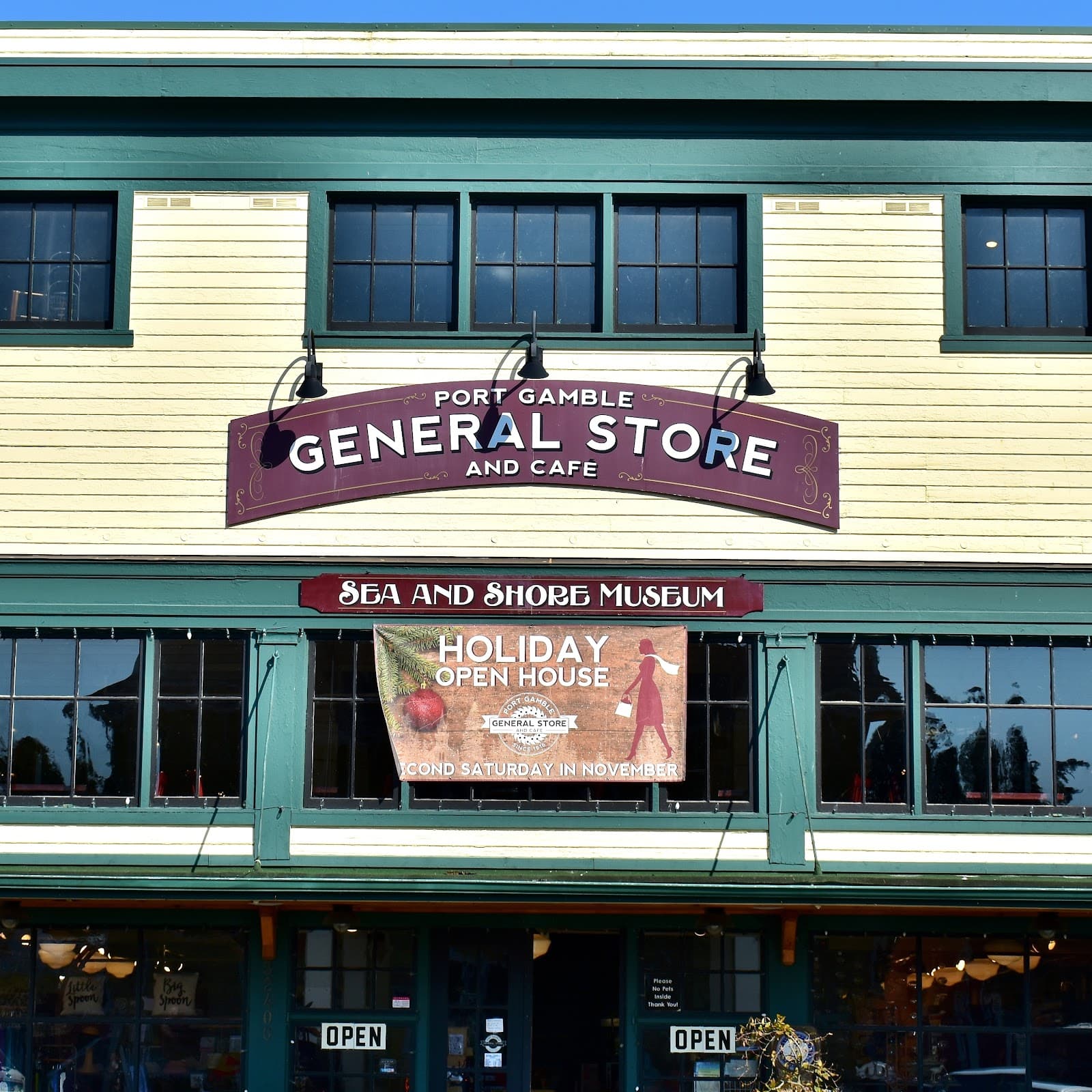 Port Gamble Historic Town - Image 1