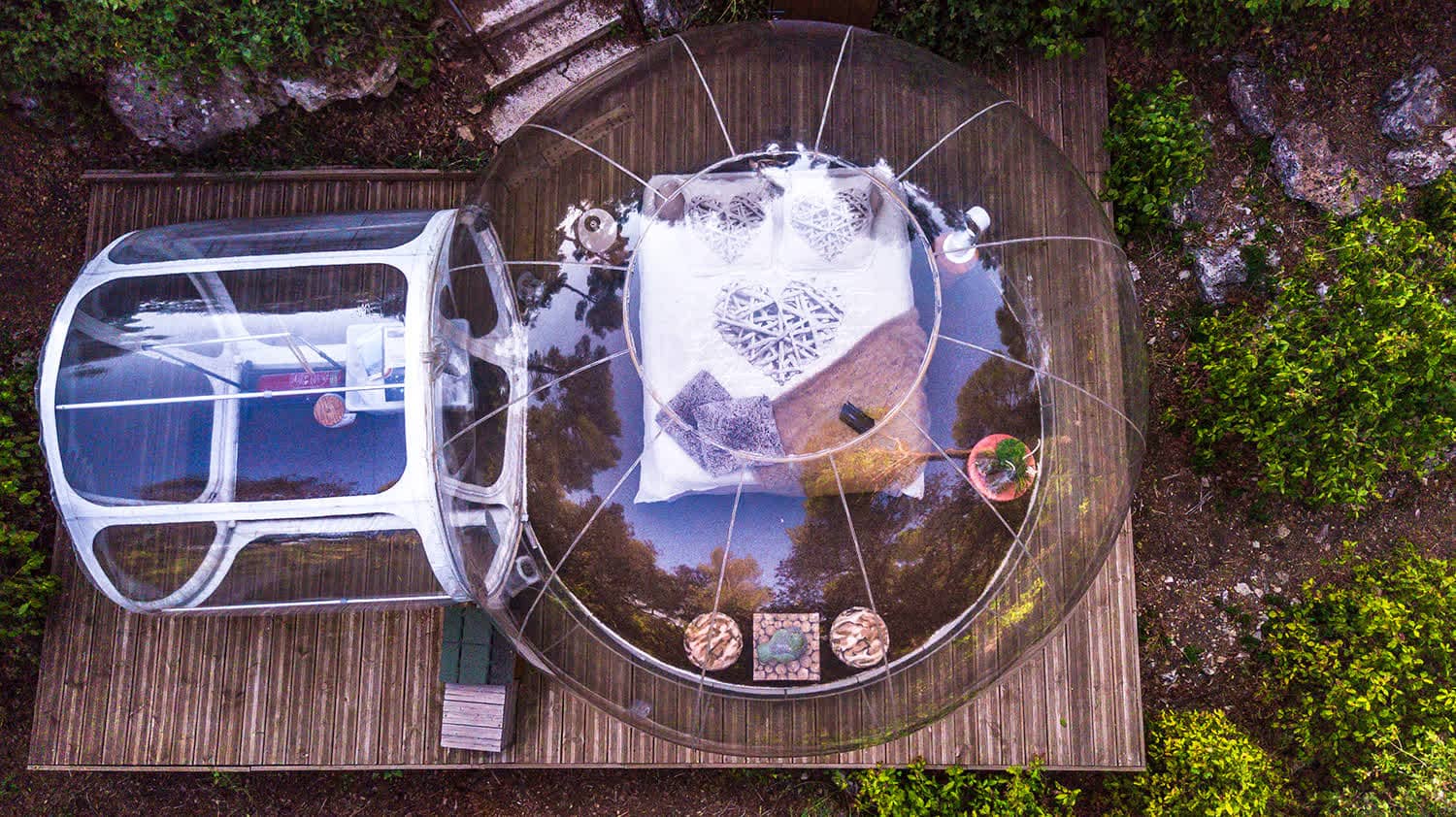 Outdoor Pool & Jacuzzi