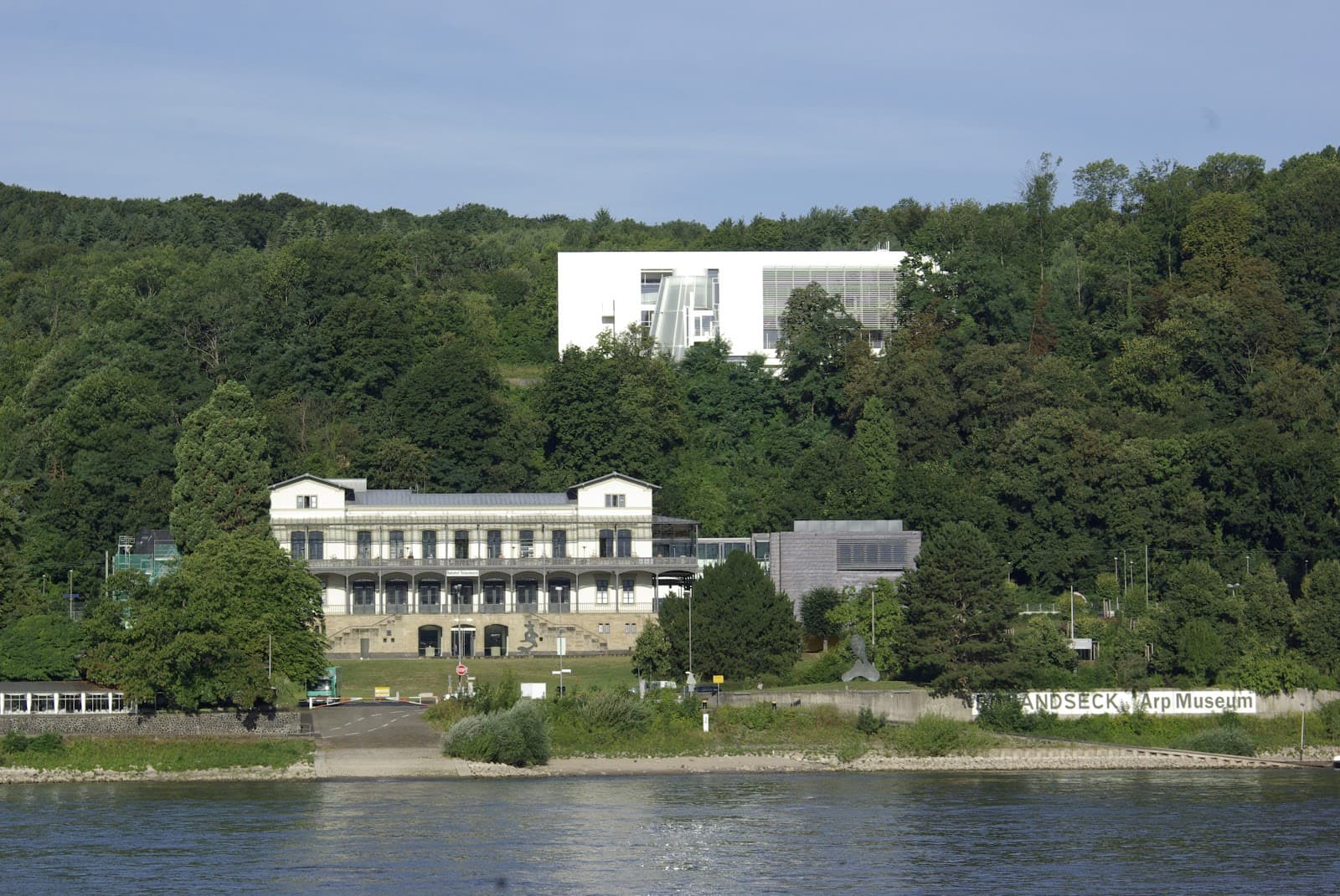 Arp Museum Bahnhof Rolandseck - Image 1