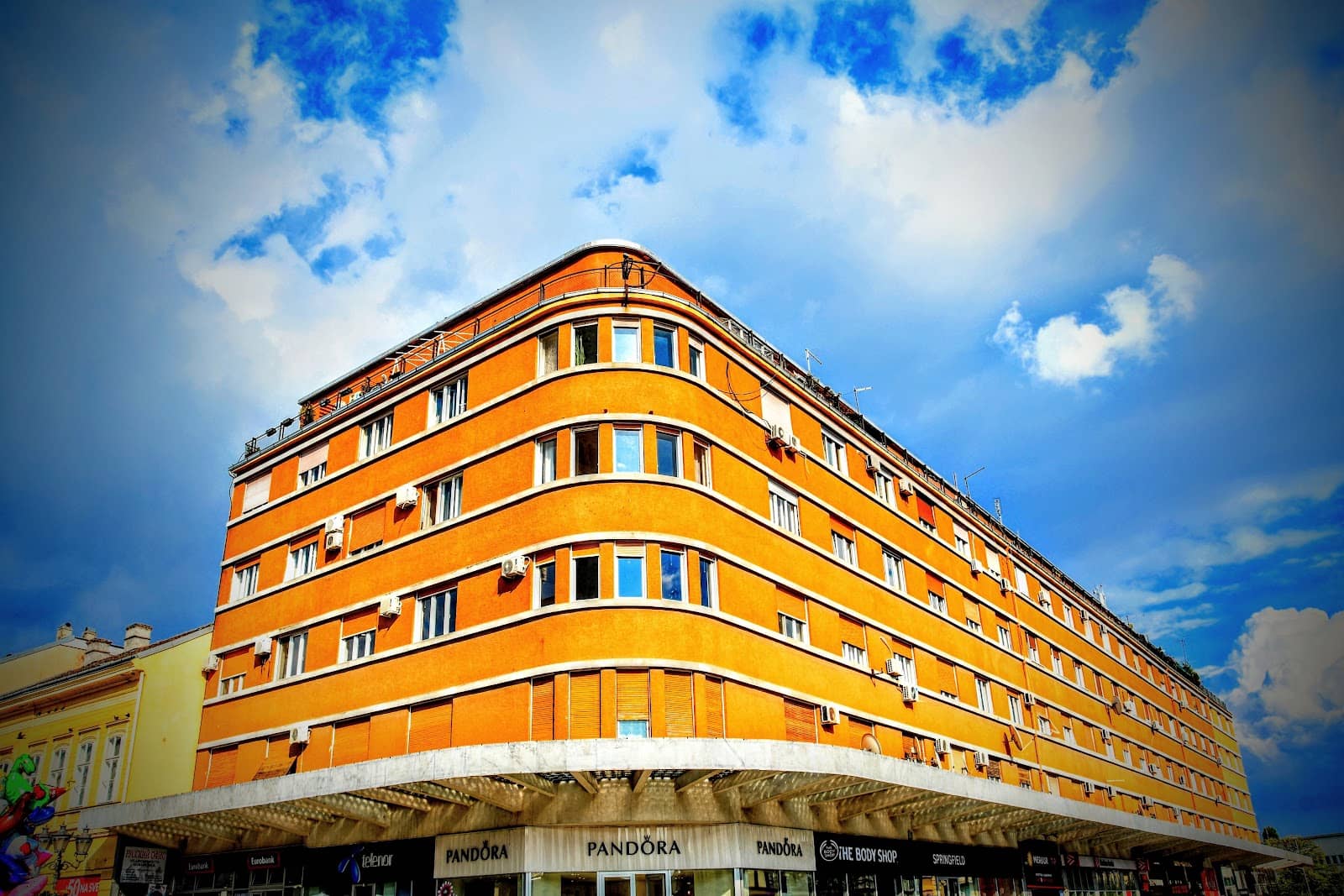 Ground Floor Retail Experience