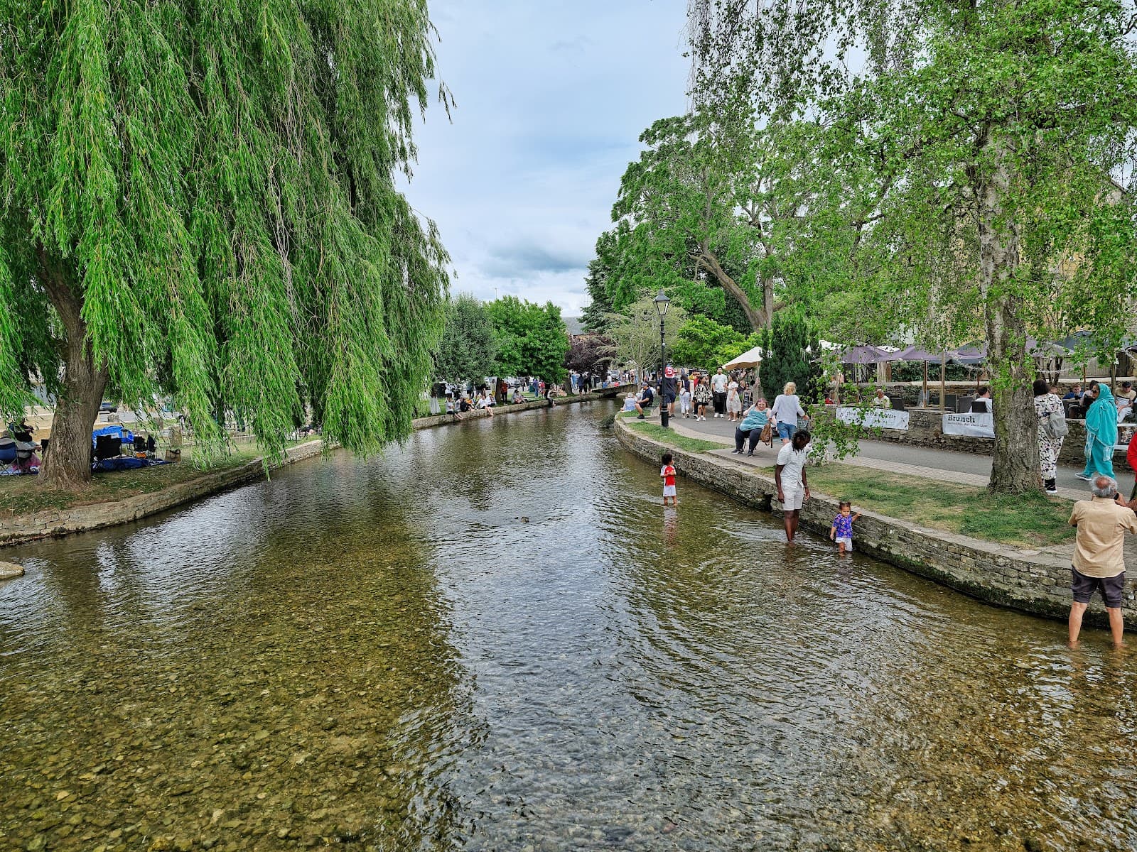 Burford Bridge River Windrush - Image 1