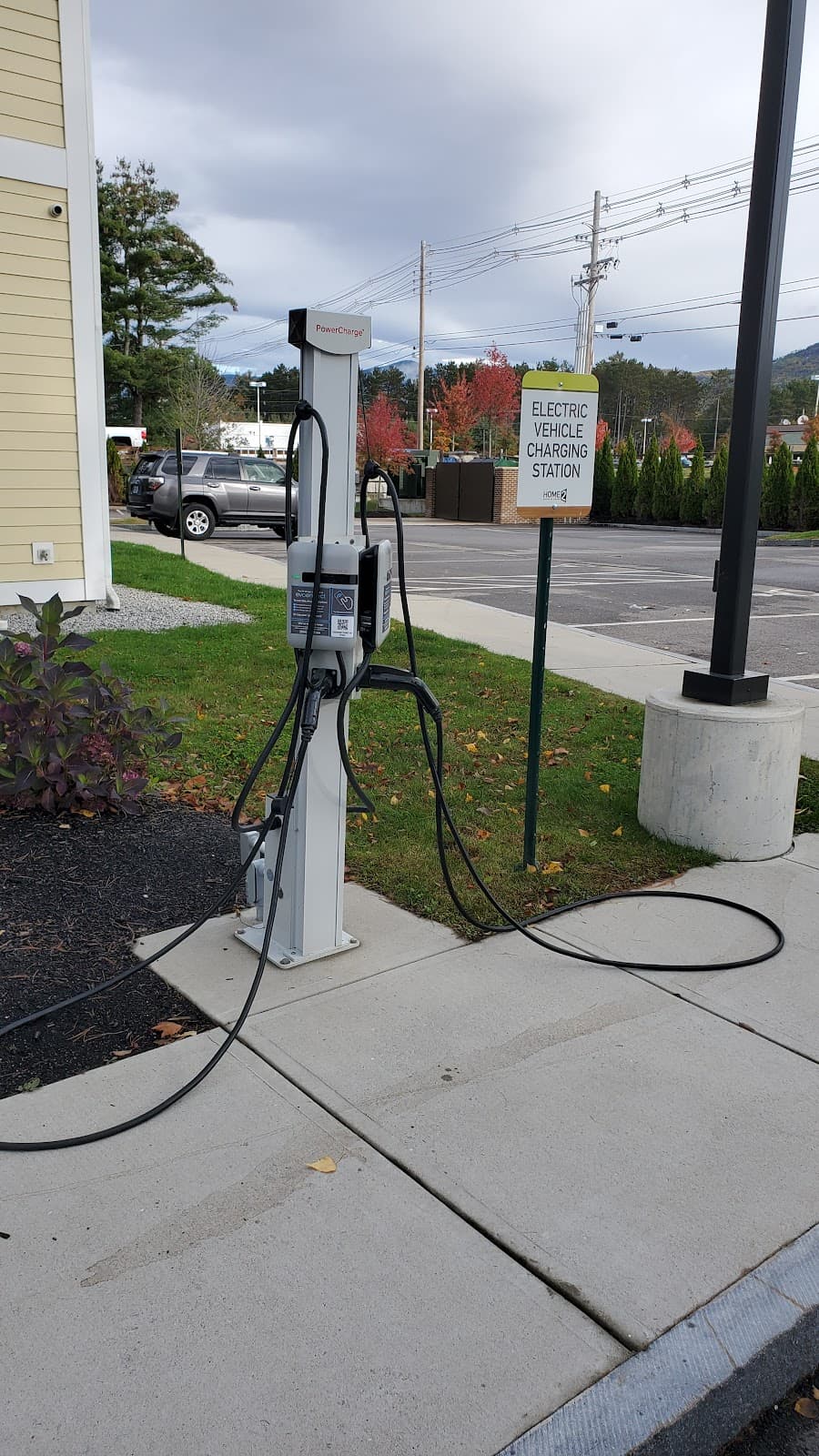 Pinkham Notch Visitor Center - Image 1