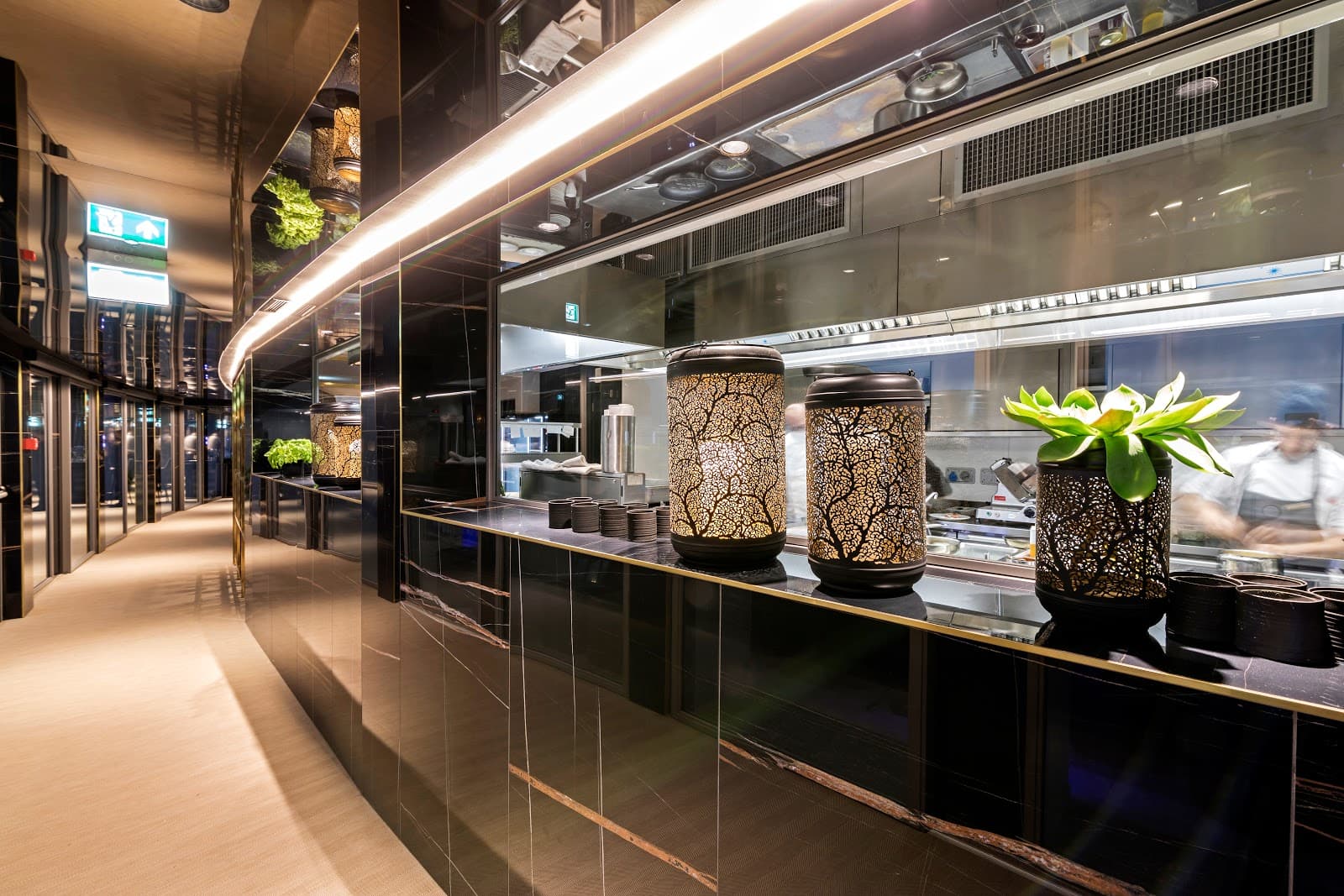 Duomo Rooftop Bar, Milan - Image 1