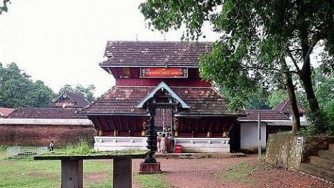 Patt Kodkkal Vazhipad