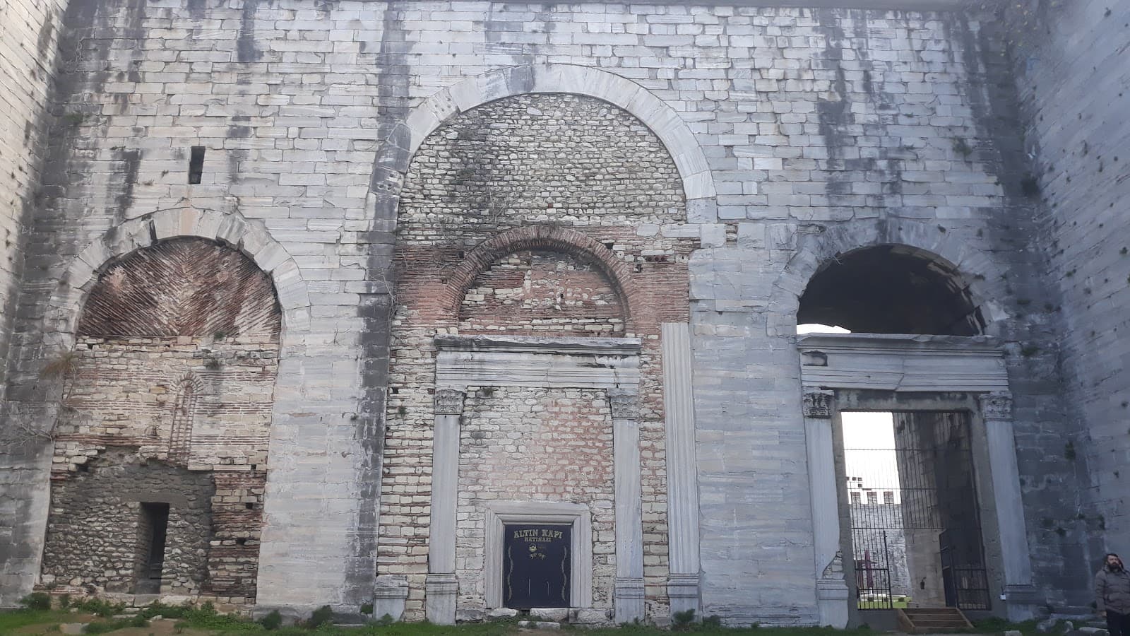 Golden Gate - Image 1