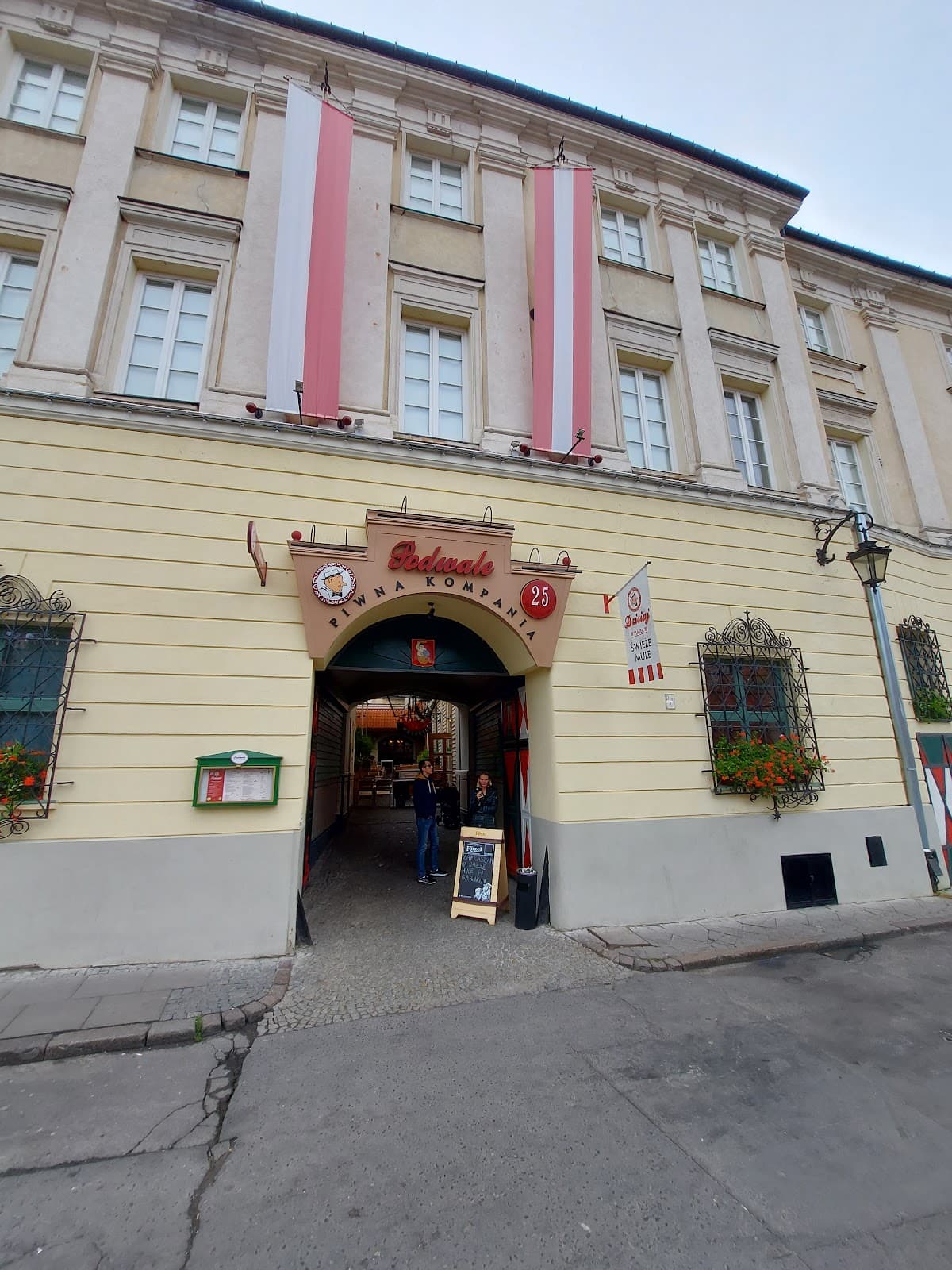 Podwale 25 Warsaw - Image 1