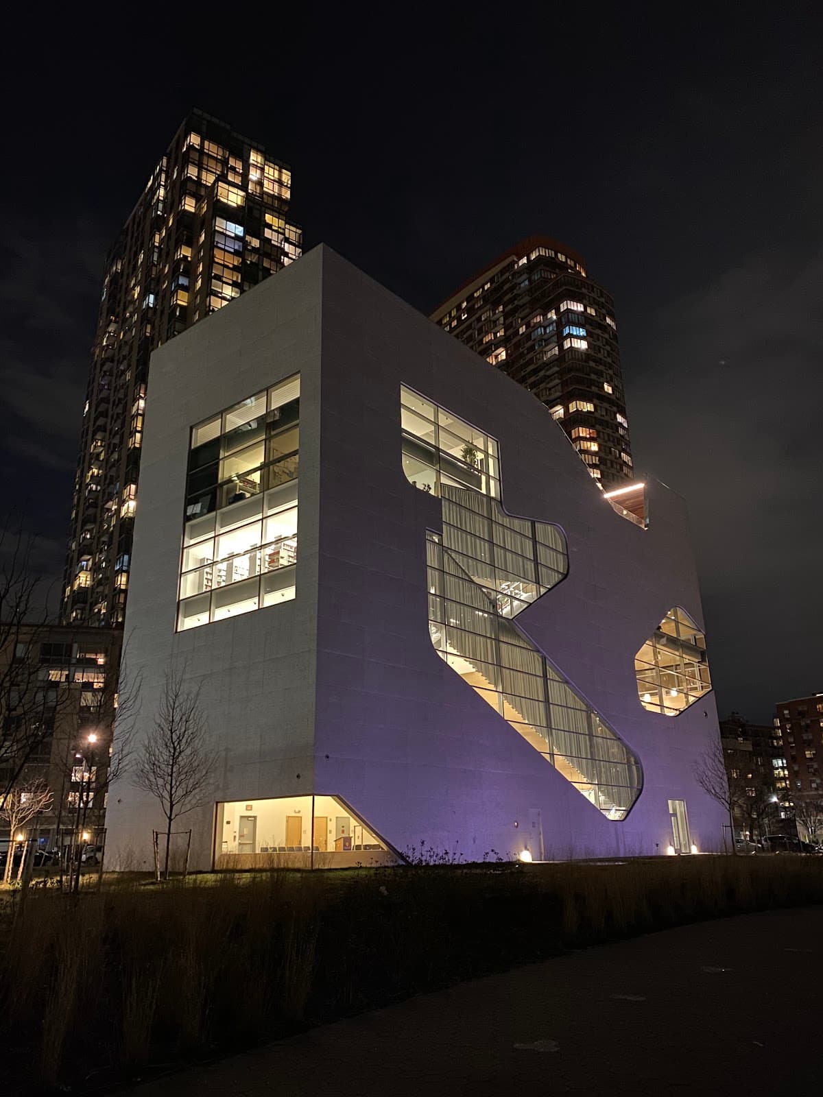 Hunters Point Library - Image 1