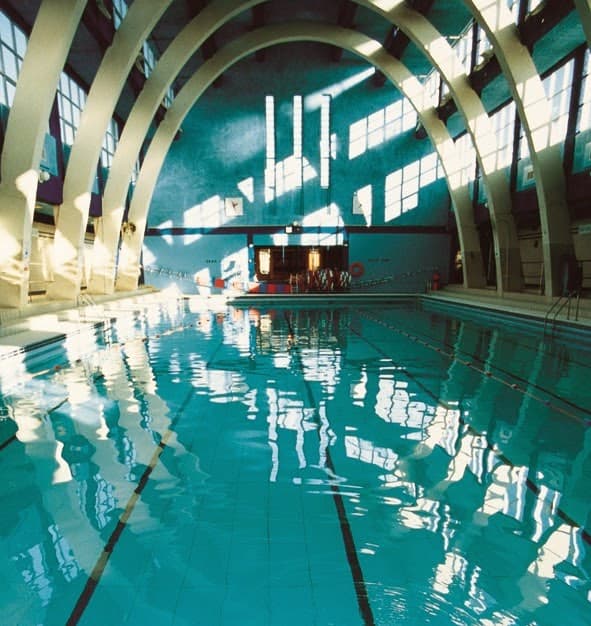 Mounts Baths Art Deco - Image 1