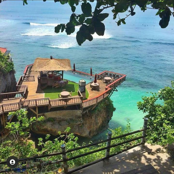 Suluban Beach Blue Point Uluwatu Bali - Image 1