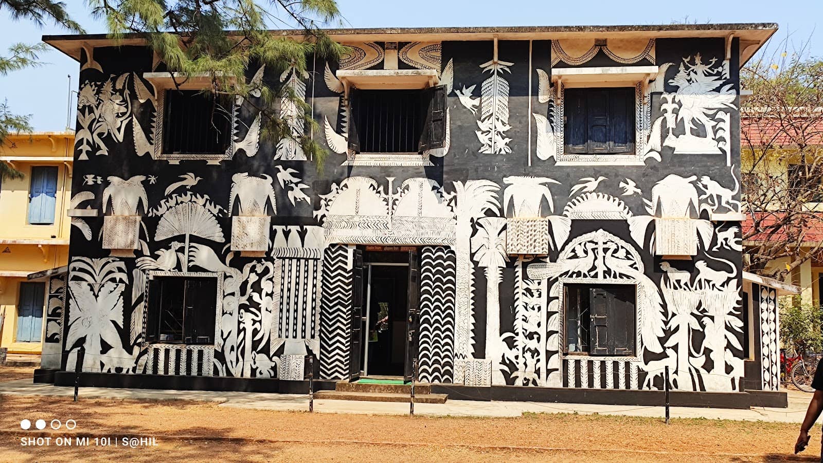 Serene Campus Ambiance