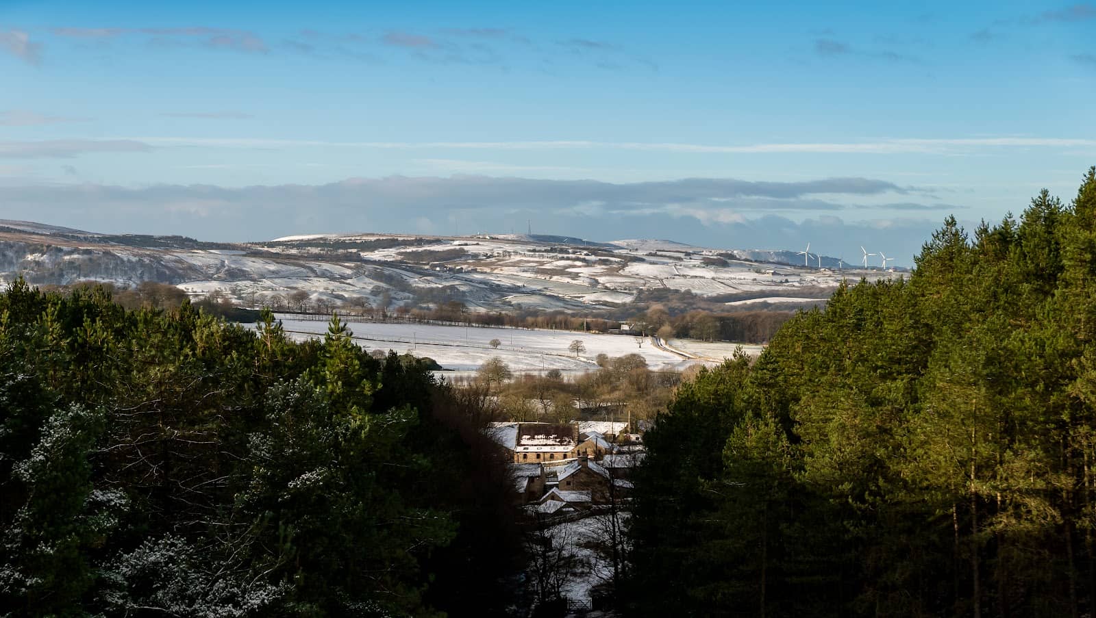 Worsthorne Village