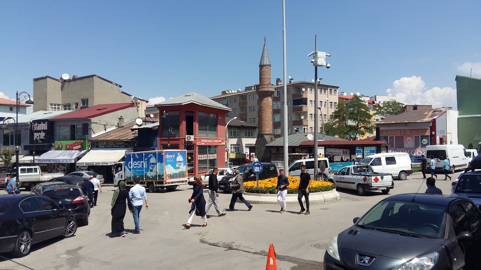 Taşmağazalar Street - Image 1