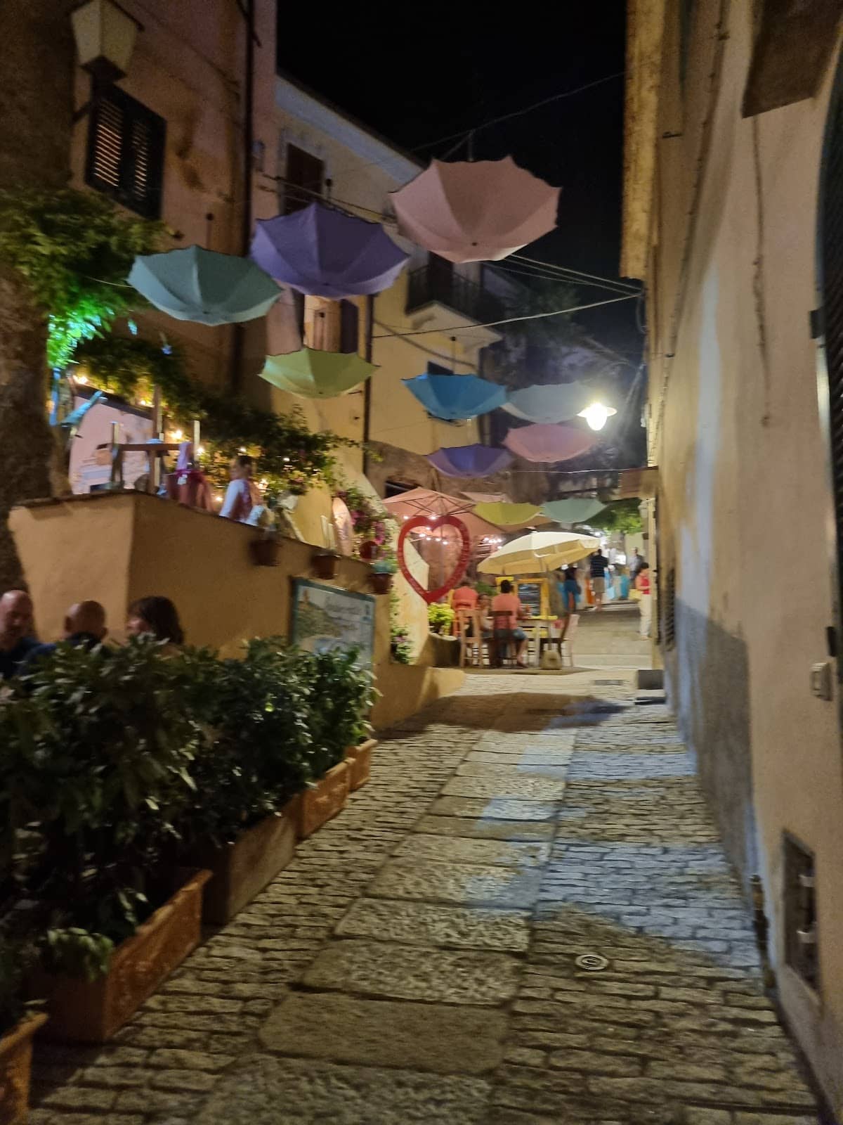 Artisan Shops & Restaurants