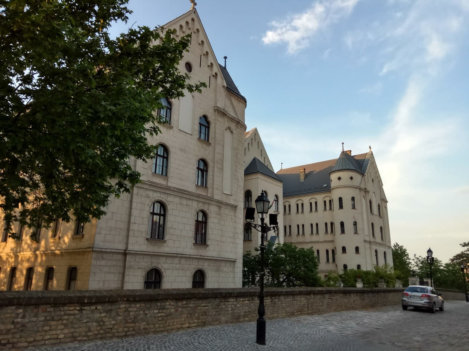 Káptalandomb - Image 1