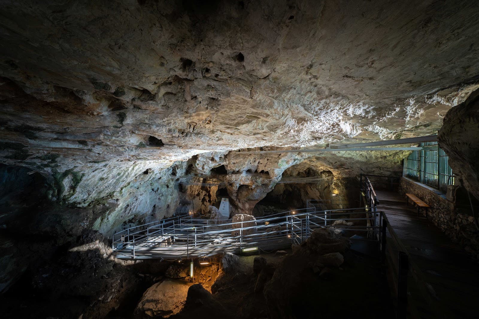 Grotta delle Arene Candide - Image 1