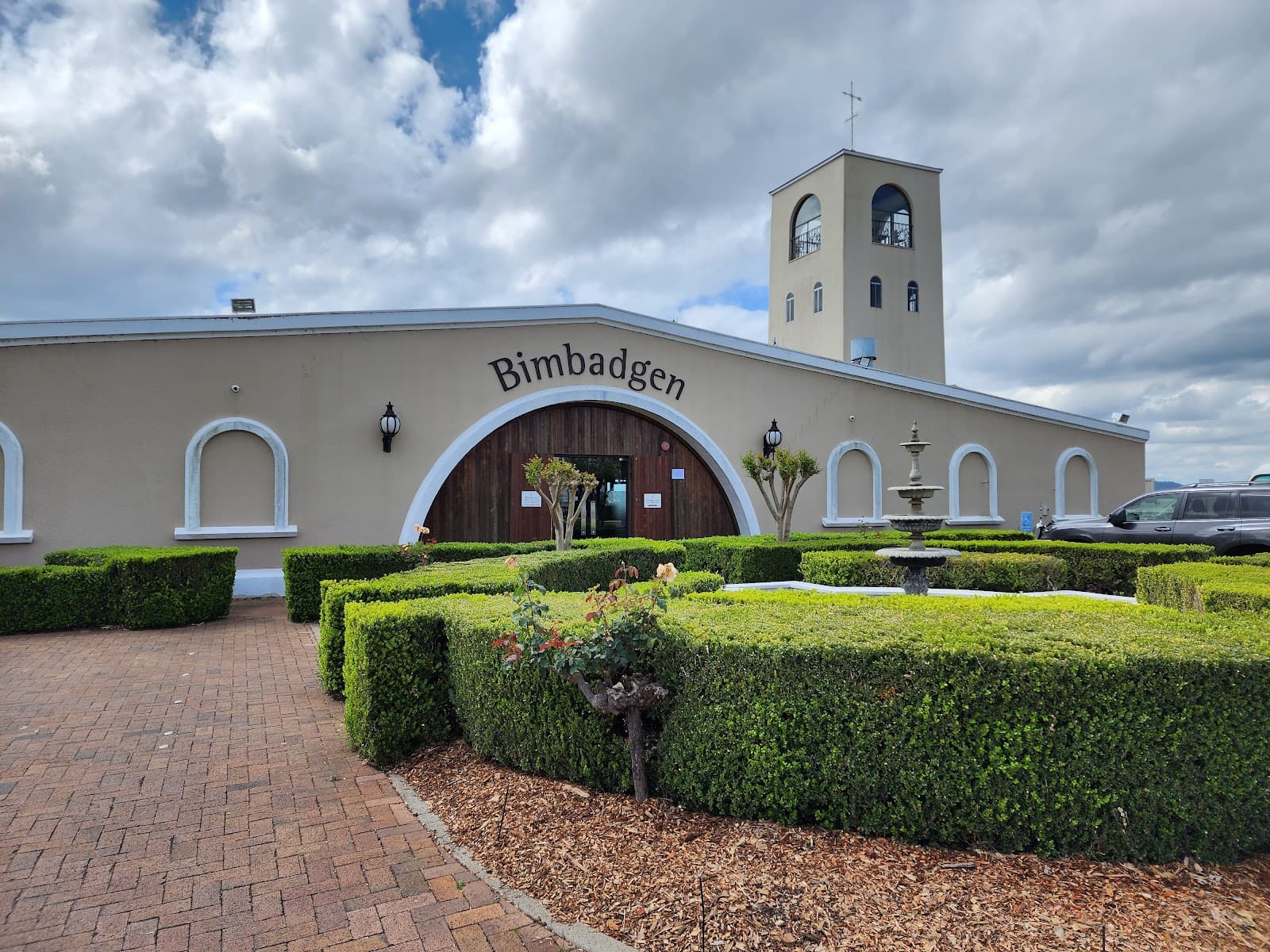 Bimbadgen Estate Hunter Valley - Image 1