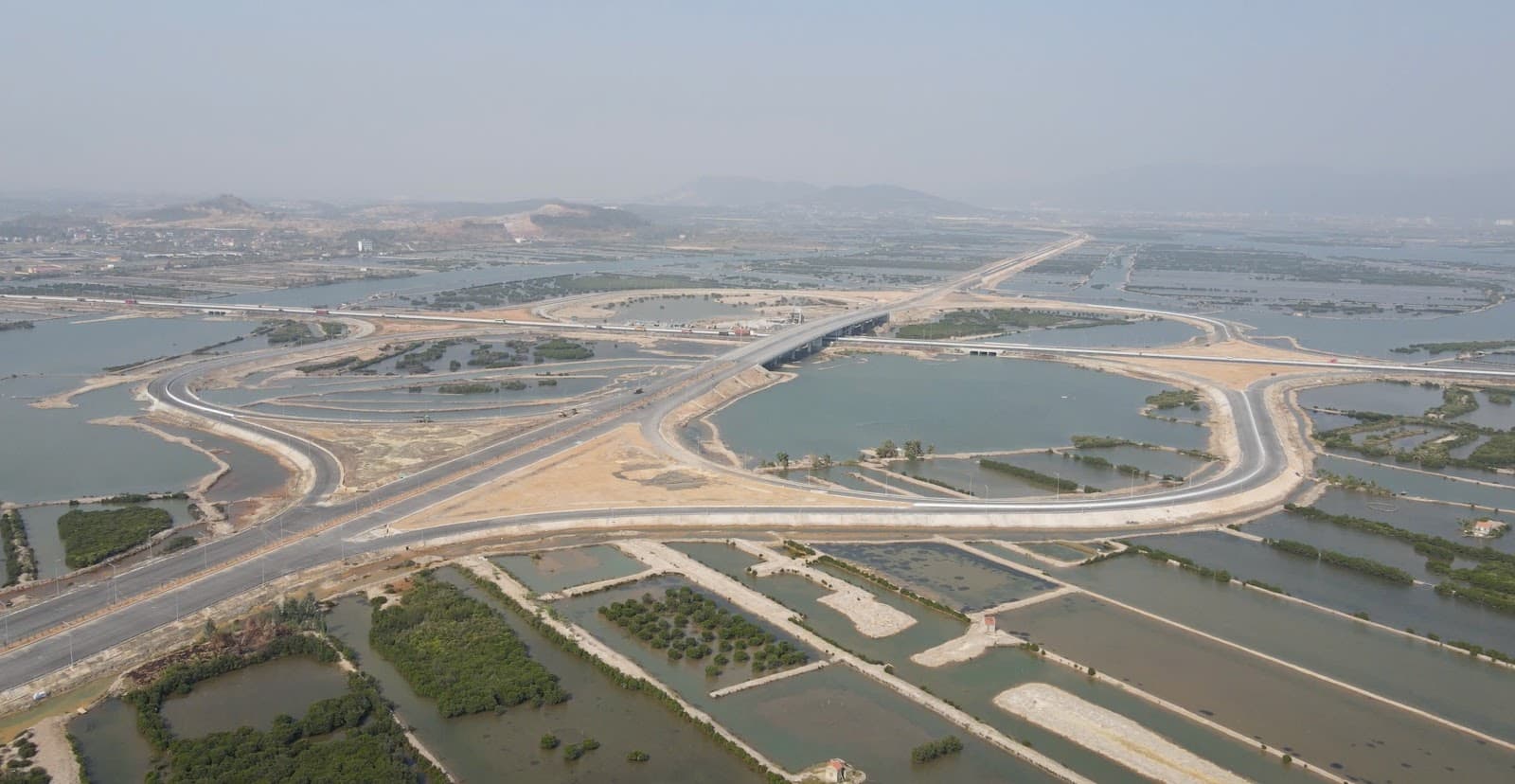 Vinhomes Ha Long - Image 1