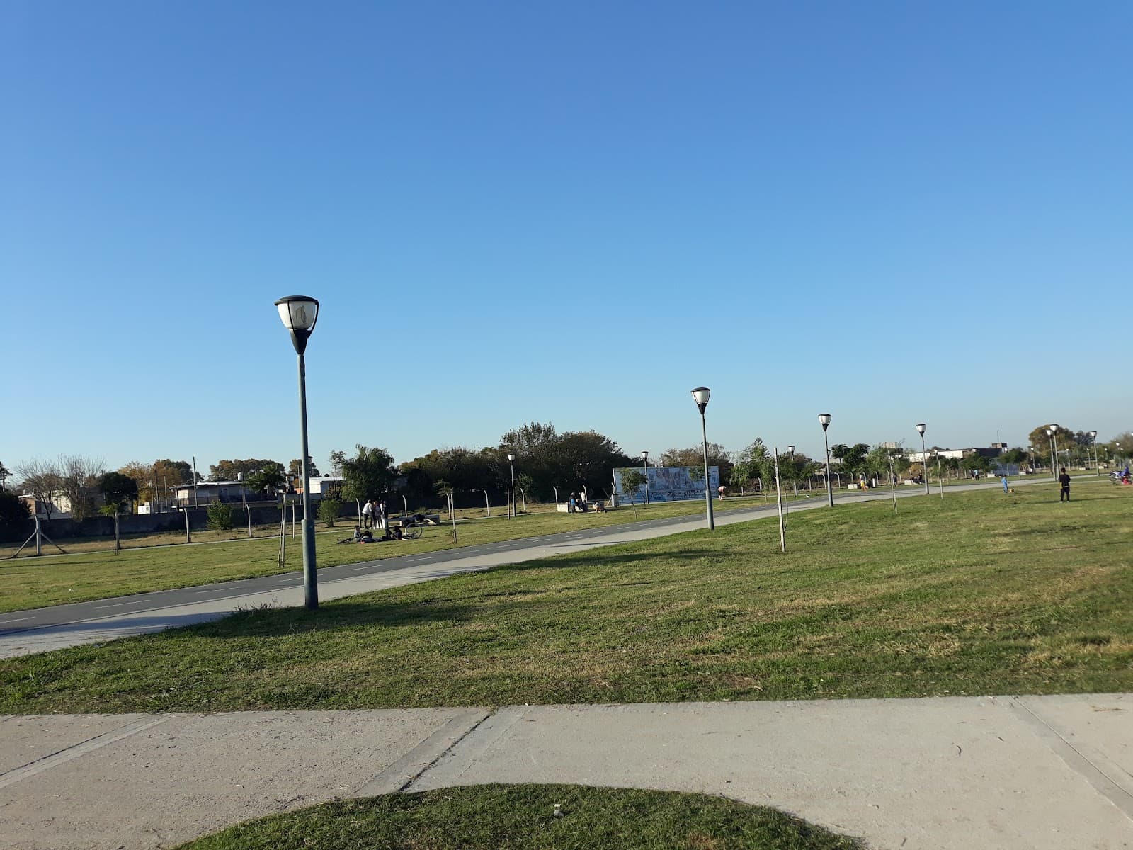 Parque Héroes de Malvinas - Image 1