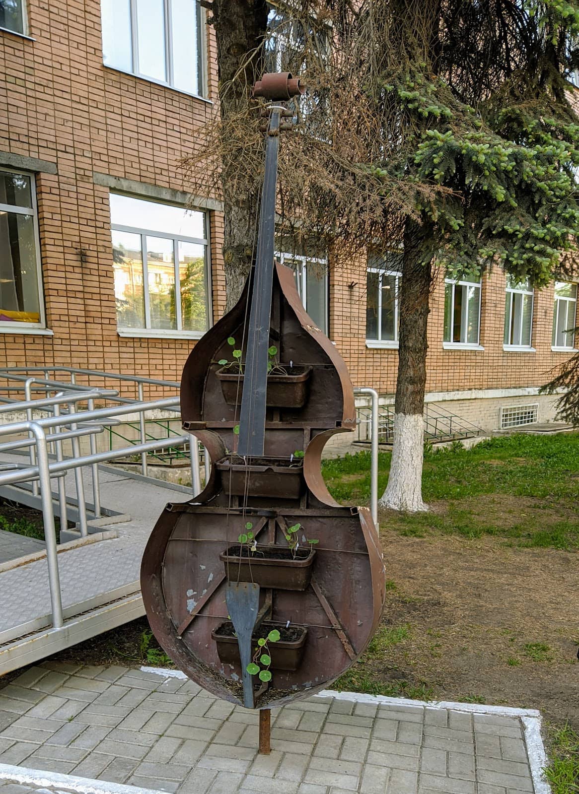 Acoustics of the Main Hall