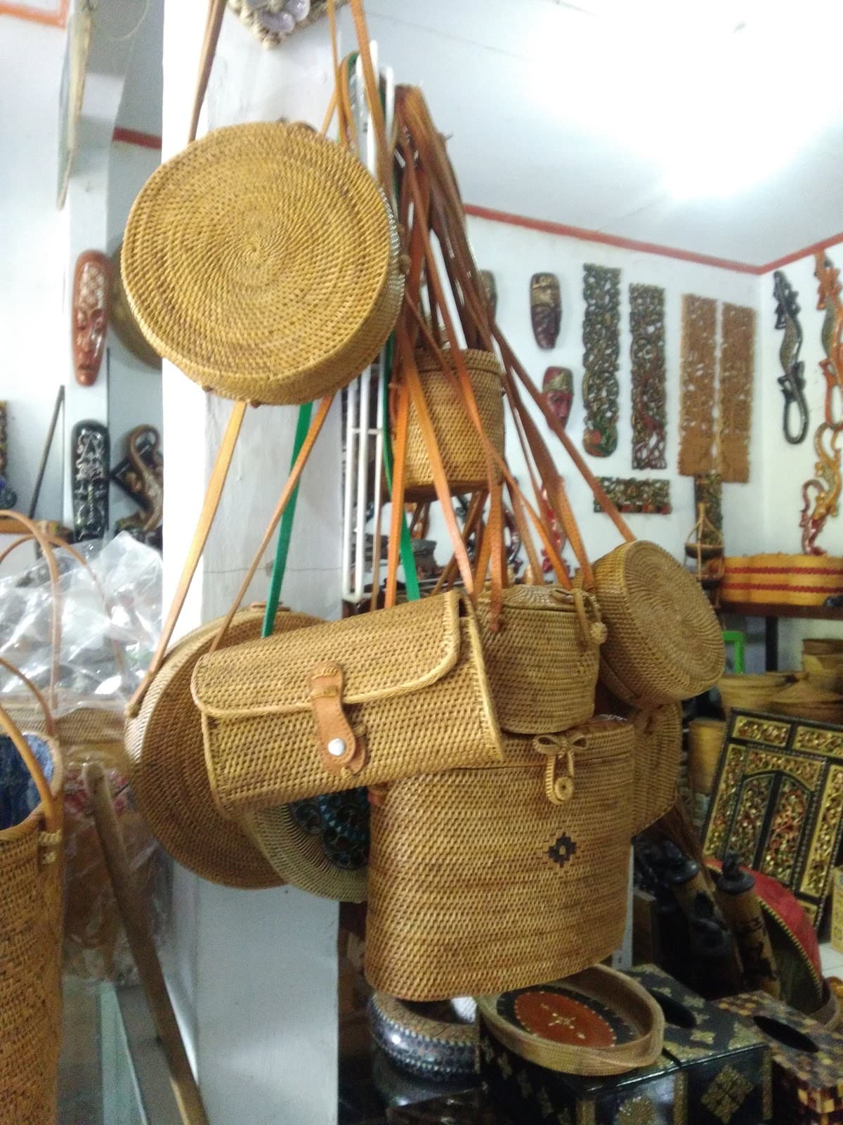 Sayang-Sayang Art Market - Image 1