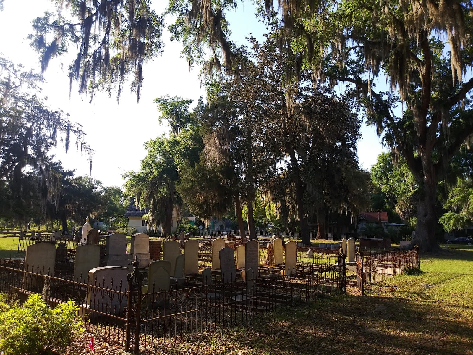 Oak Grove Cemetery (Brunswick) - Image 1