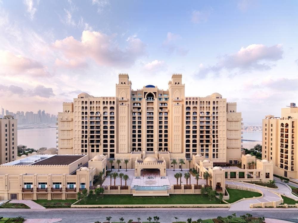 Fairmont The Palm - The Beachfront - Image 1