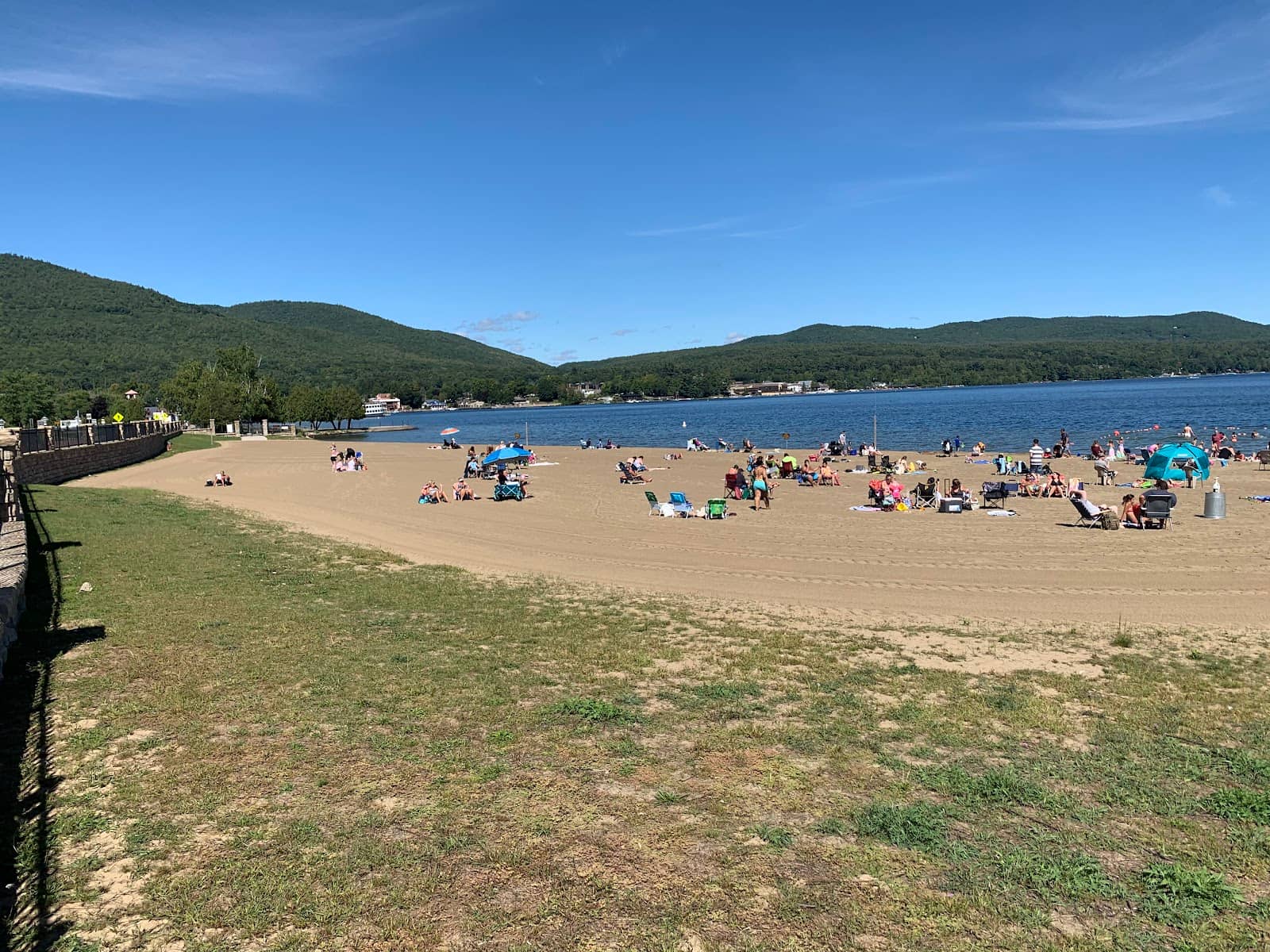 Dog-Friendly Lakeside Fun