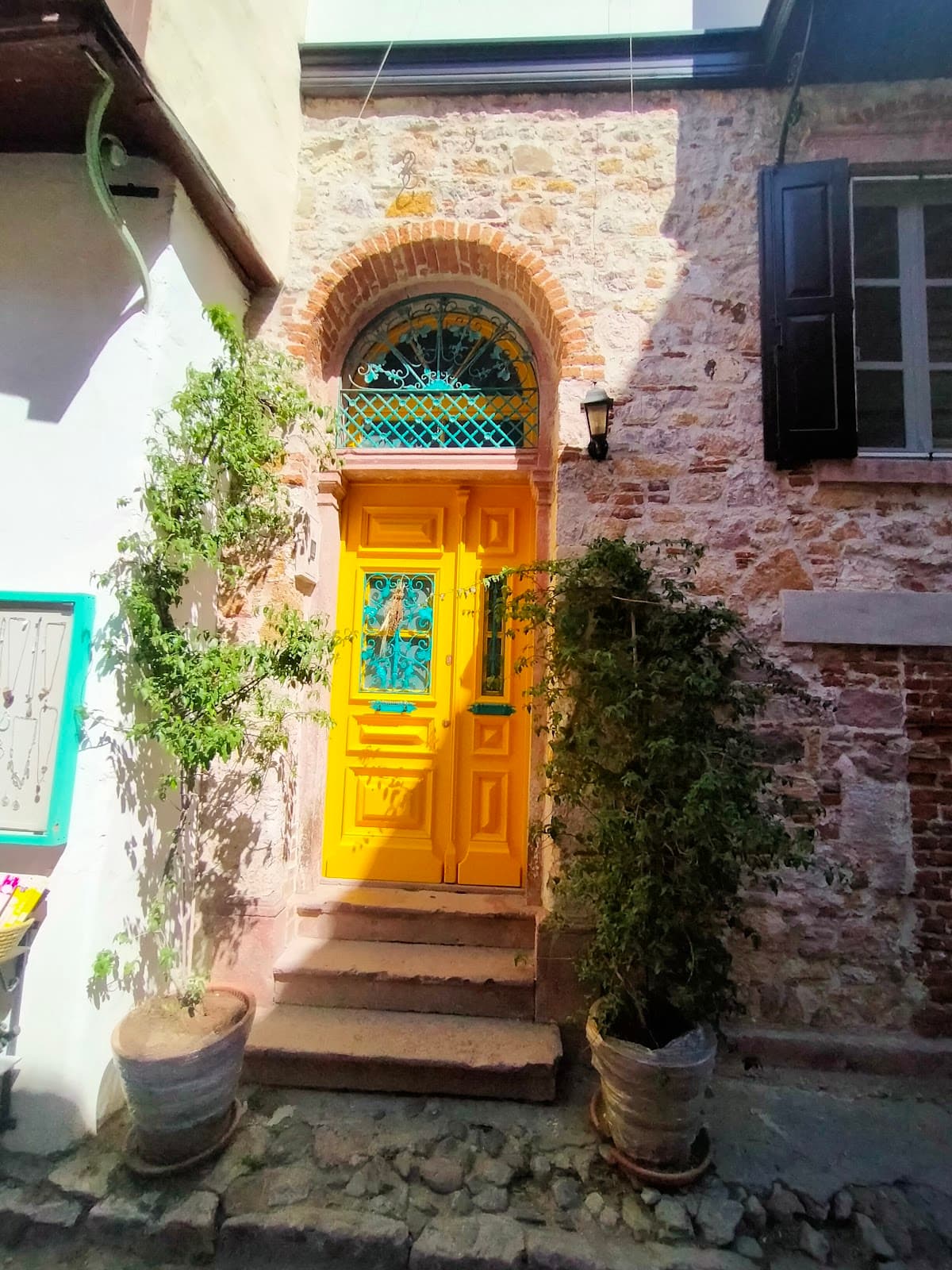 Ayvalik Cumhuriyet Square - Image 1