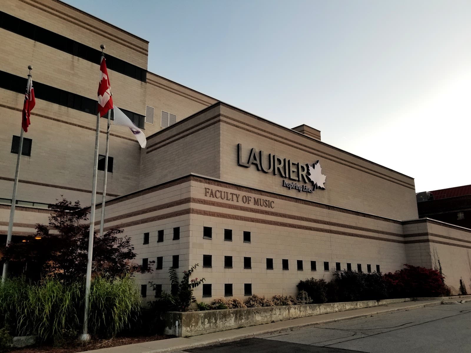 Wilfrid Laurier University campus - Image 1