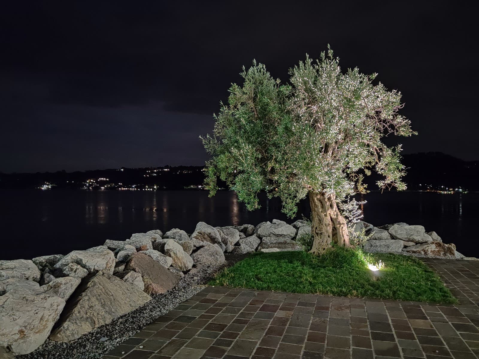 Lungolago Zanardelli - Image 1