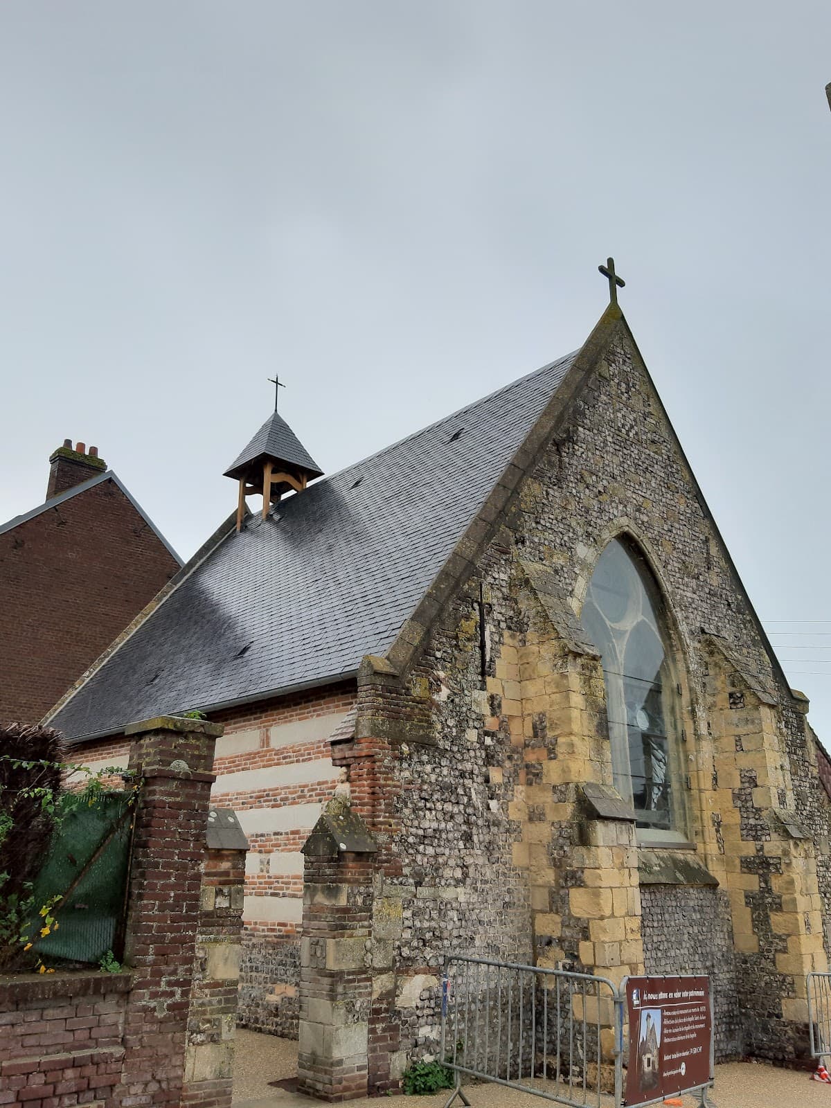 Chapelle Saint-Julien (Le Tréport) - Image 1
