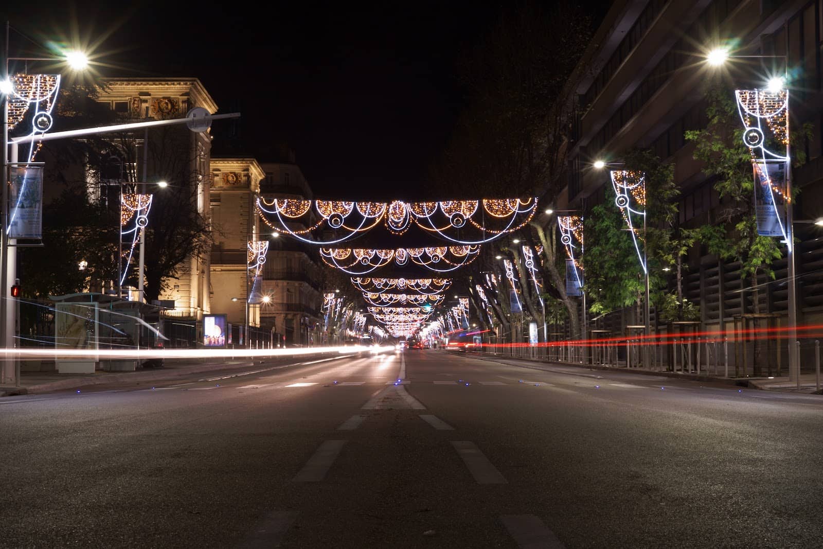 Local Life and Commerce