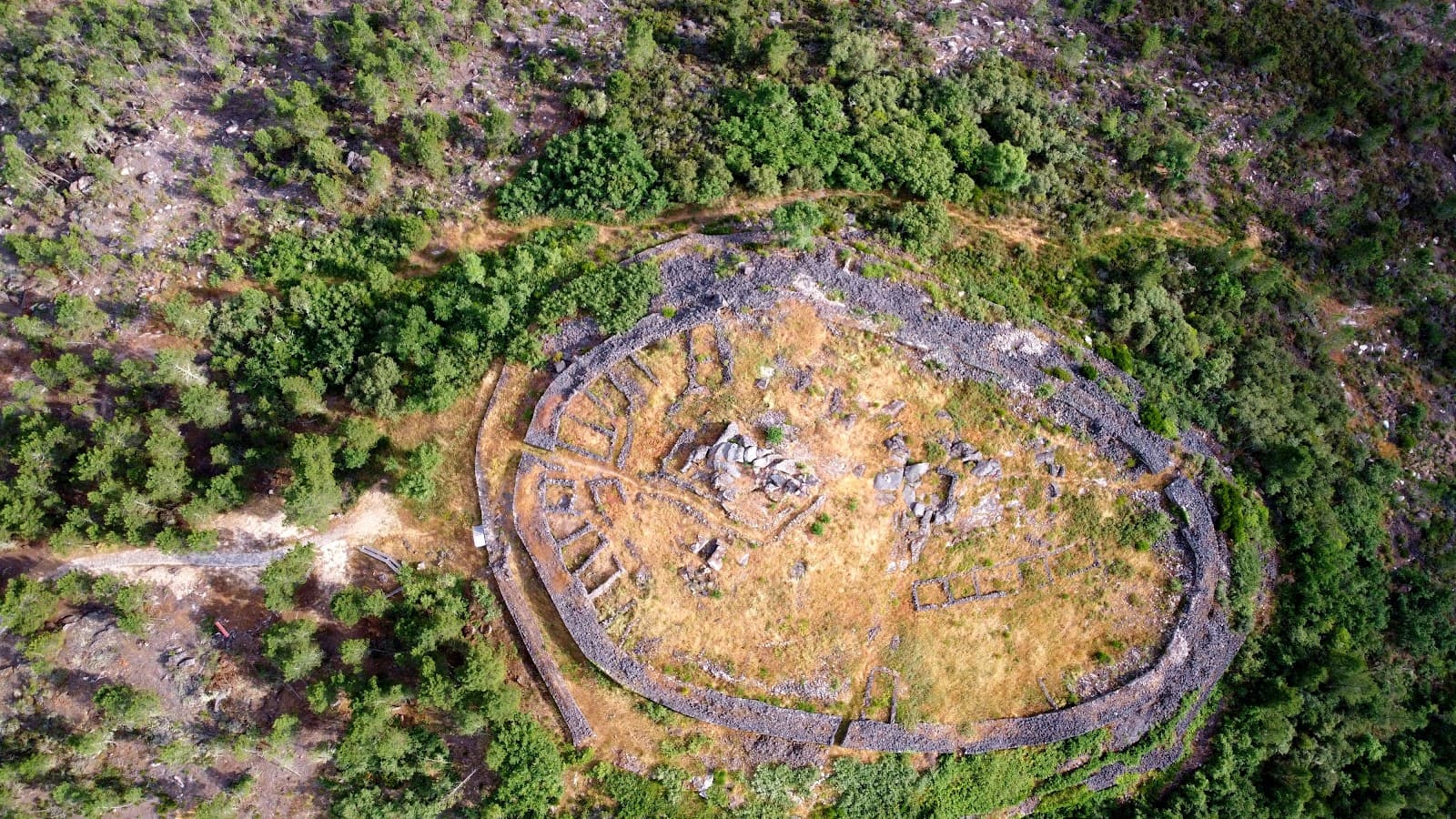 Castro de Curalha - Image 1