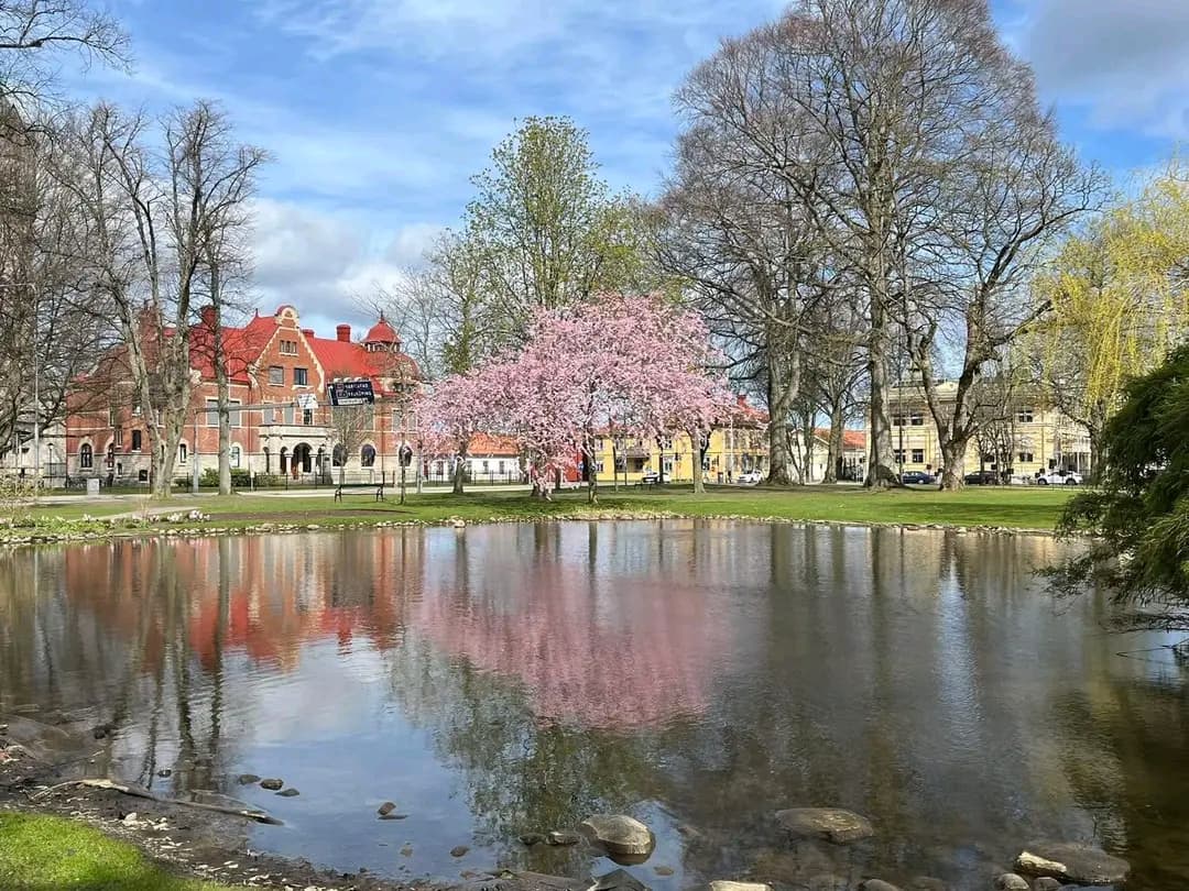 Lidköping Stadsträdgården - Image 1