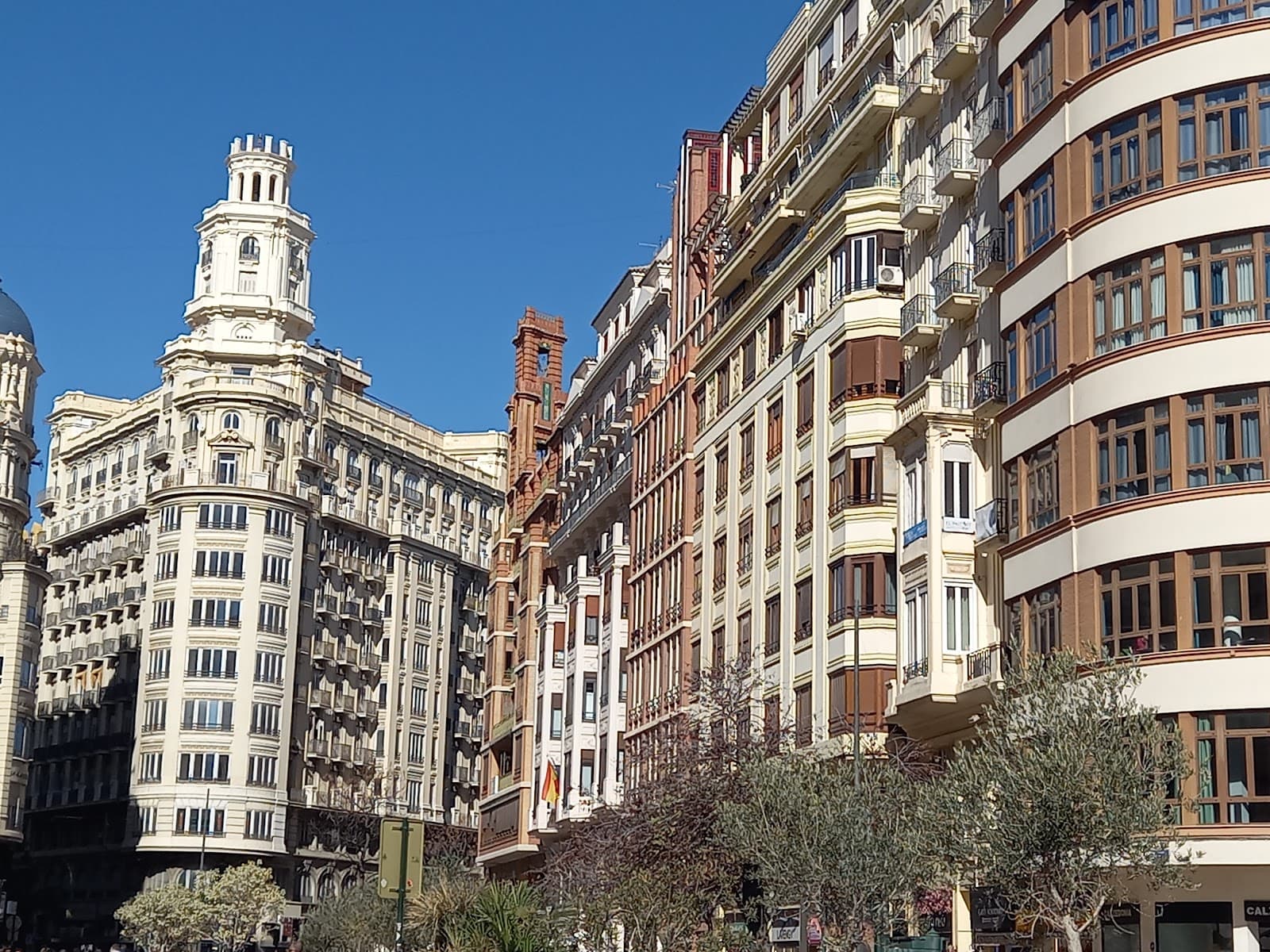 Plaza del Ayuntamiento Valencia - Image 1
