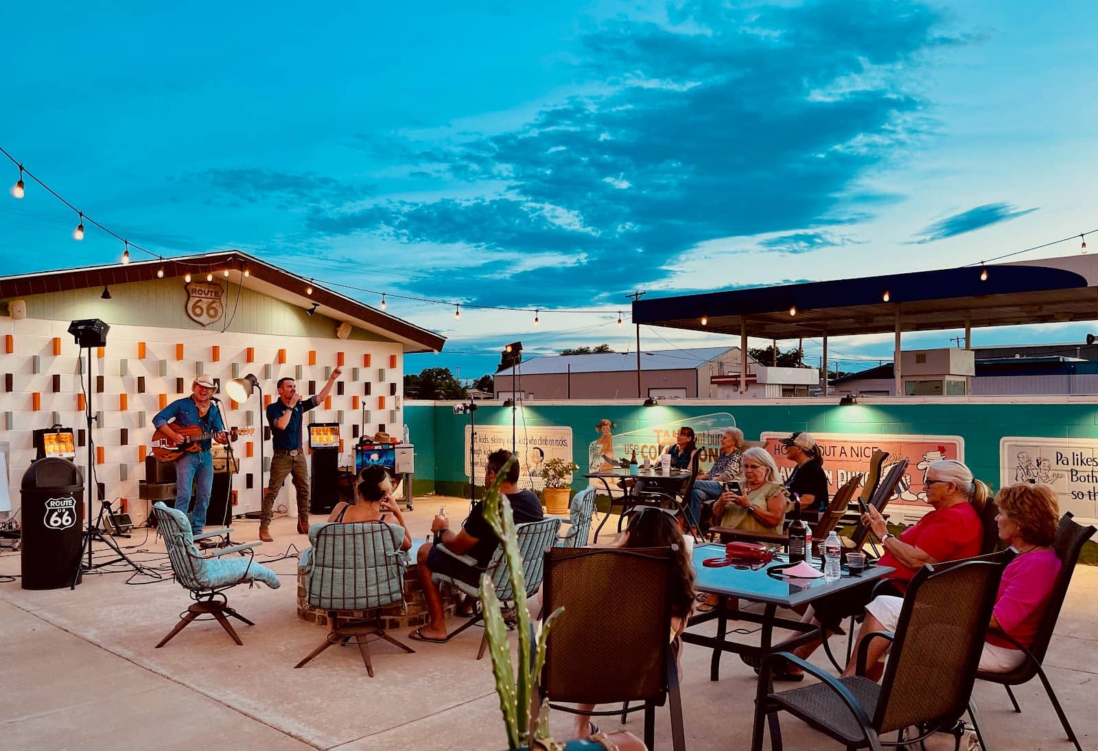 Iconic Route 66 Signage