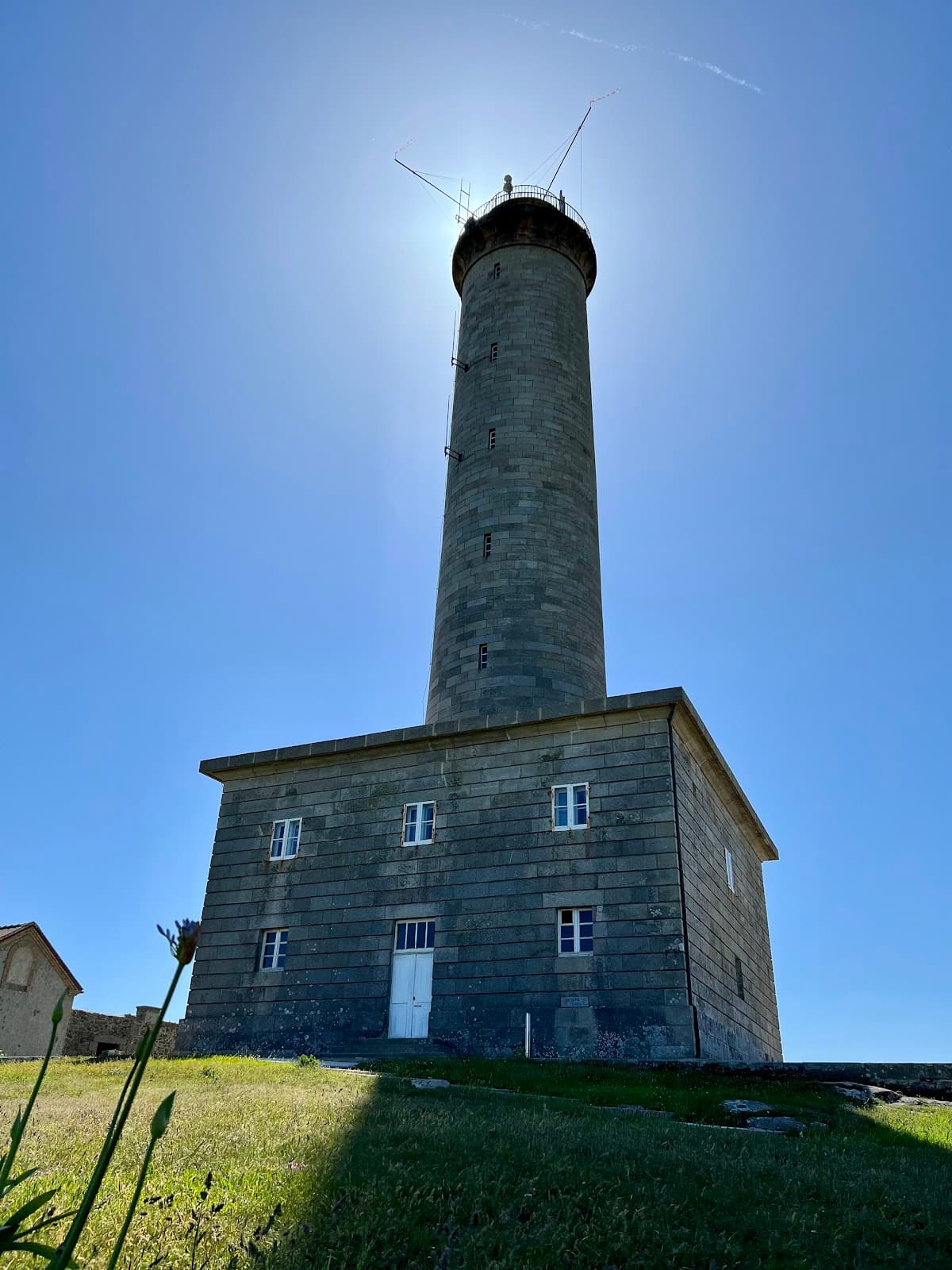 Île de Batz Lighthouse - Image 1