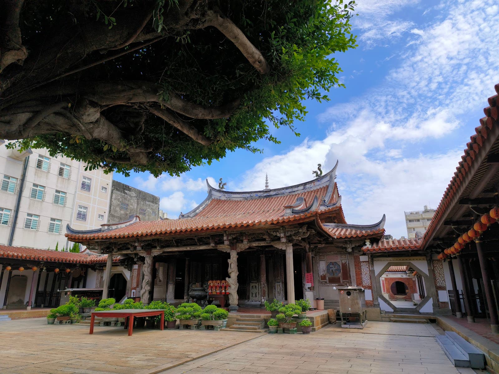 Lukang Longshan Temple - Image 1