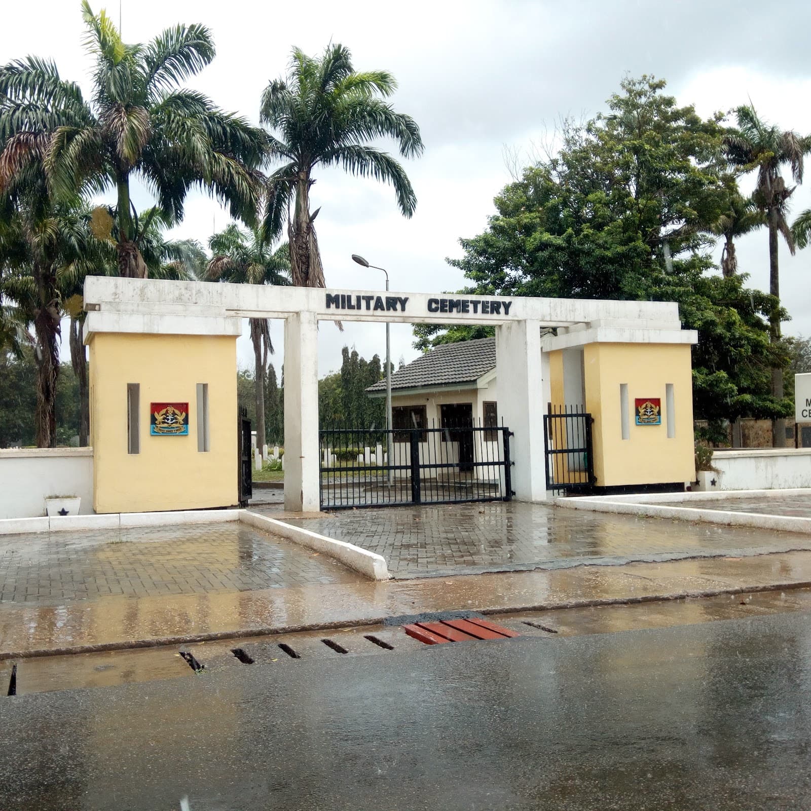 Osu Cemetery Accra - Image 1