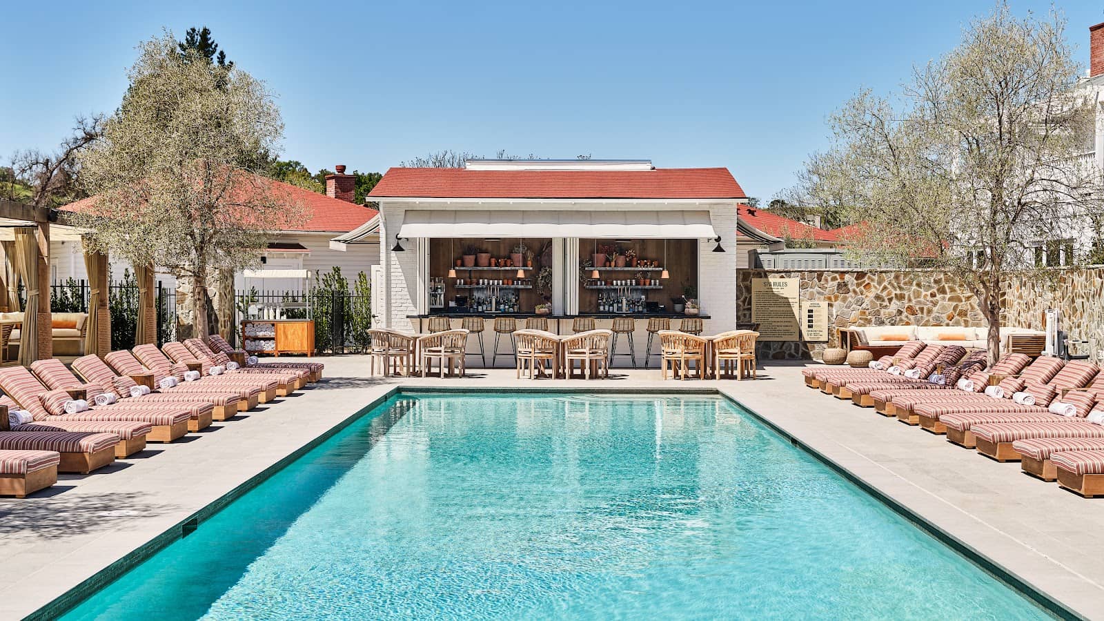 Luxury Amenities & Experiences