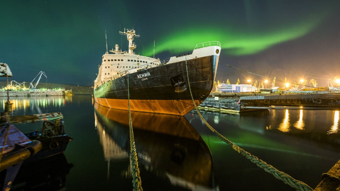 Murmansk Northern Lights Tour - Image 1
