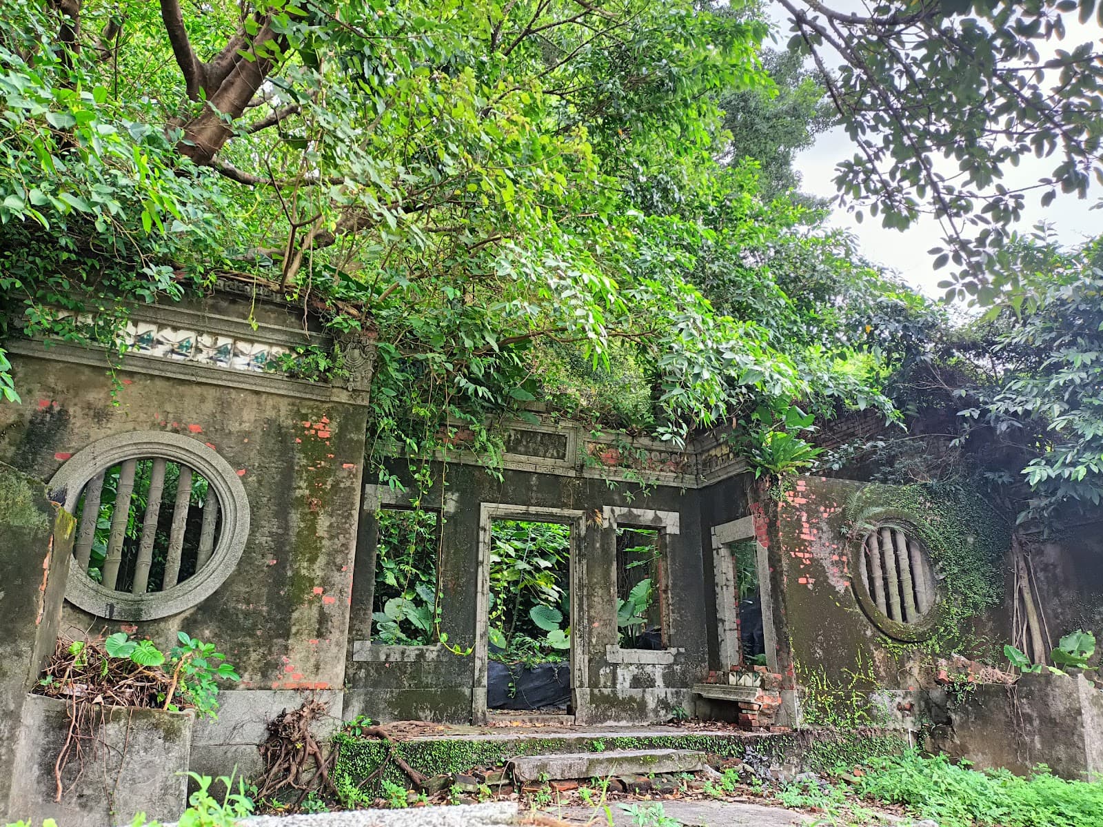 Nuannuan Old Street - Image 1