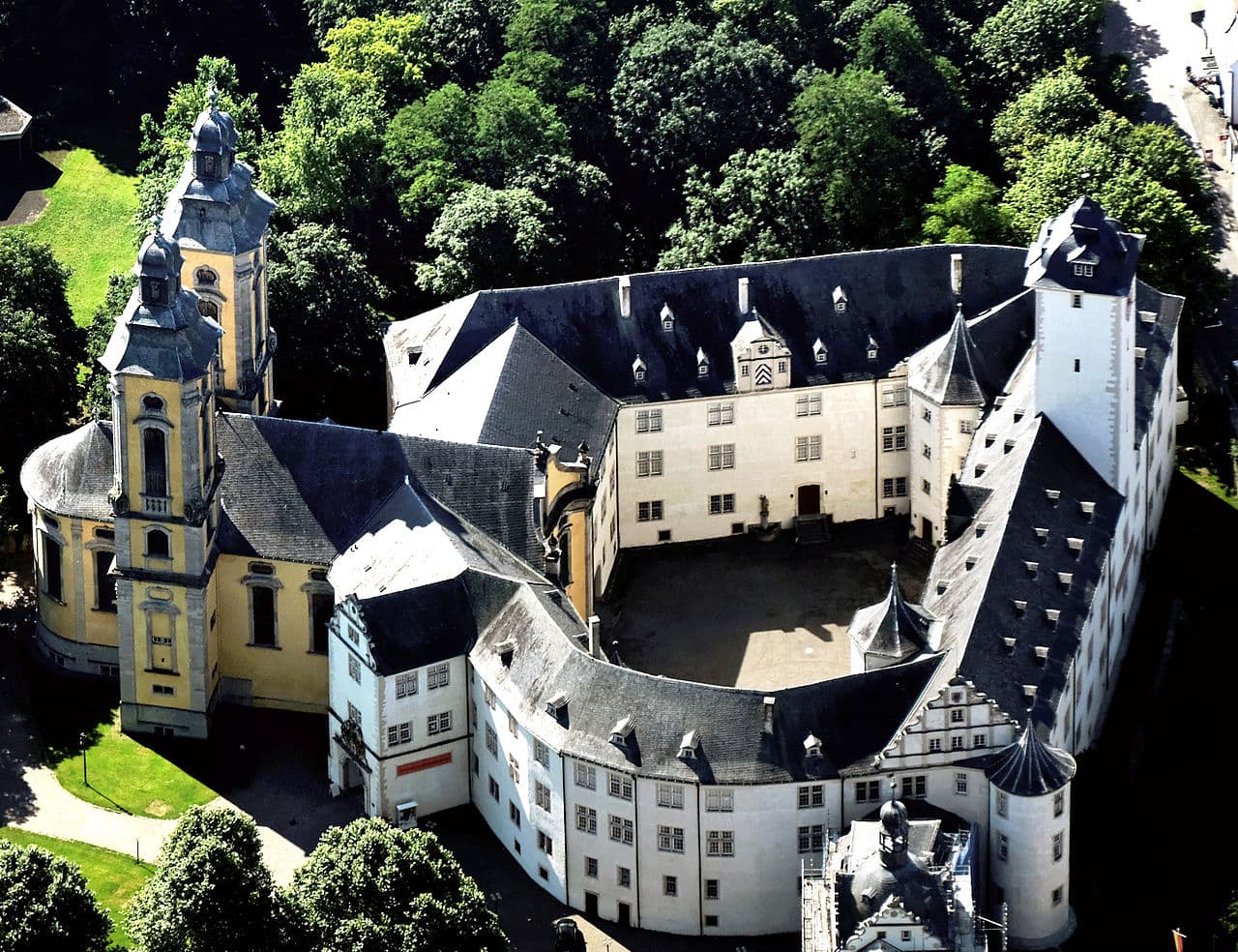 Deutschordensschloss Bad Mergentheim - Image 1