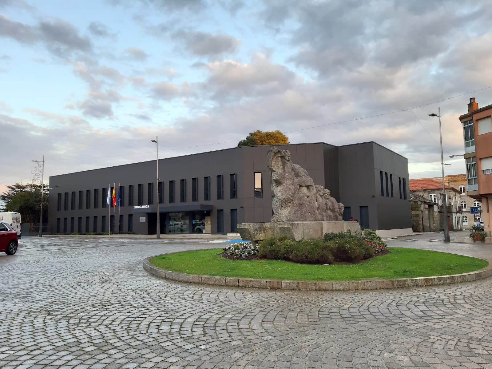 Paseo da Corredoira - Image 1