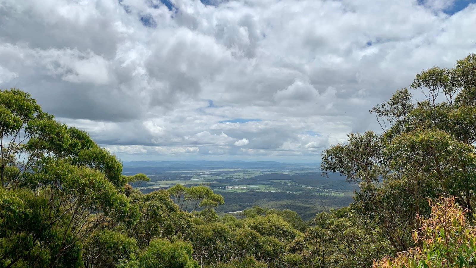 Mount Sugarloaf Lookout - Image 1