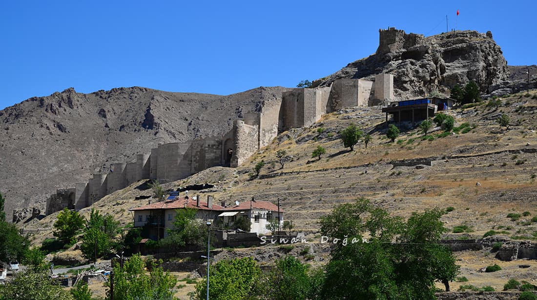Divriği Castle - Image 1