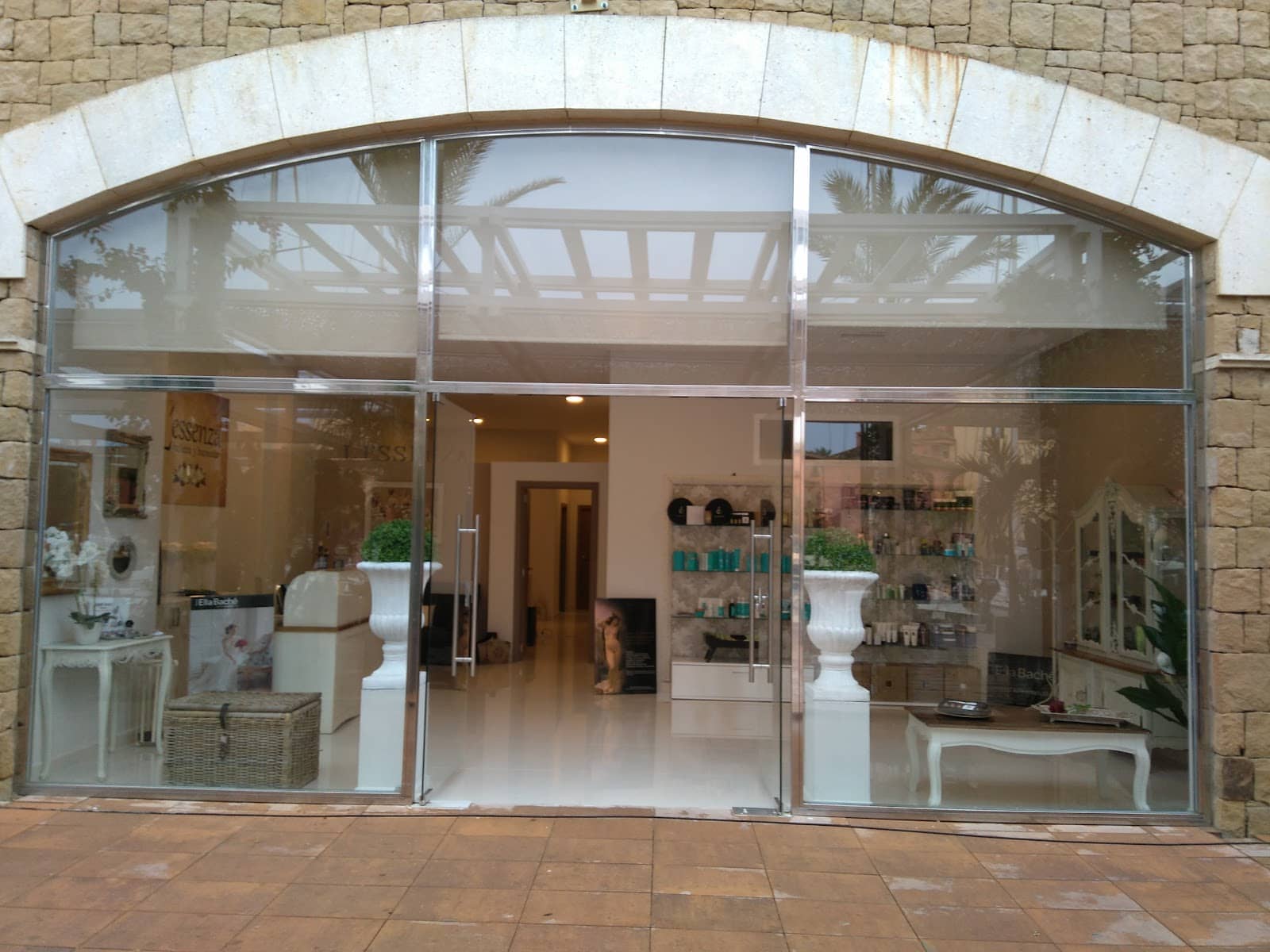 Local Crafts & Gifts