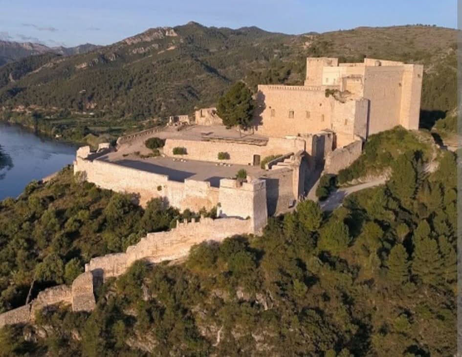 Miravet Castle - Image 1