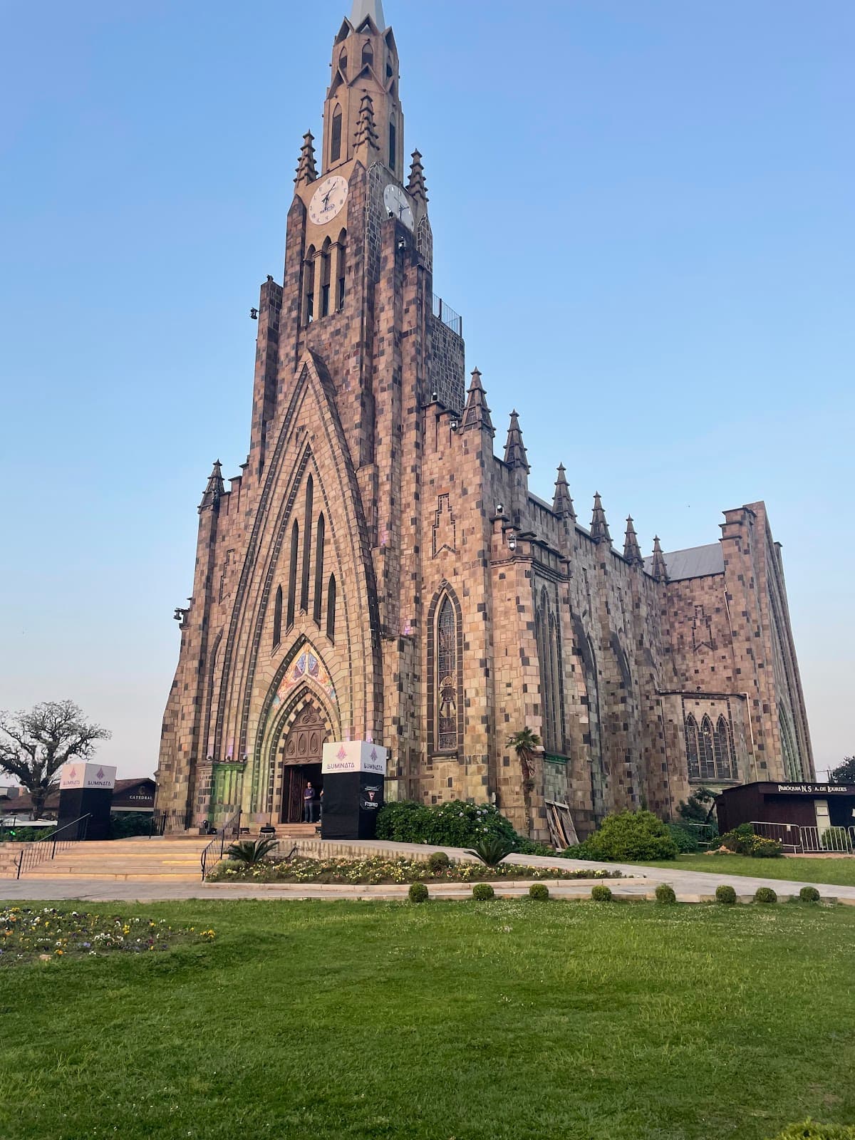 Catedral de Pedra Canela - Image 1